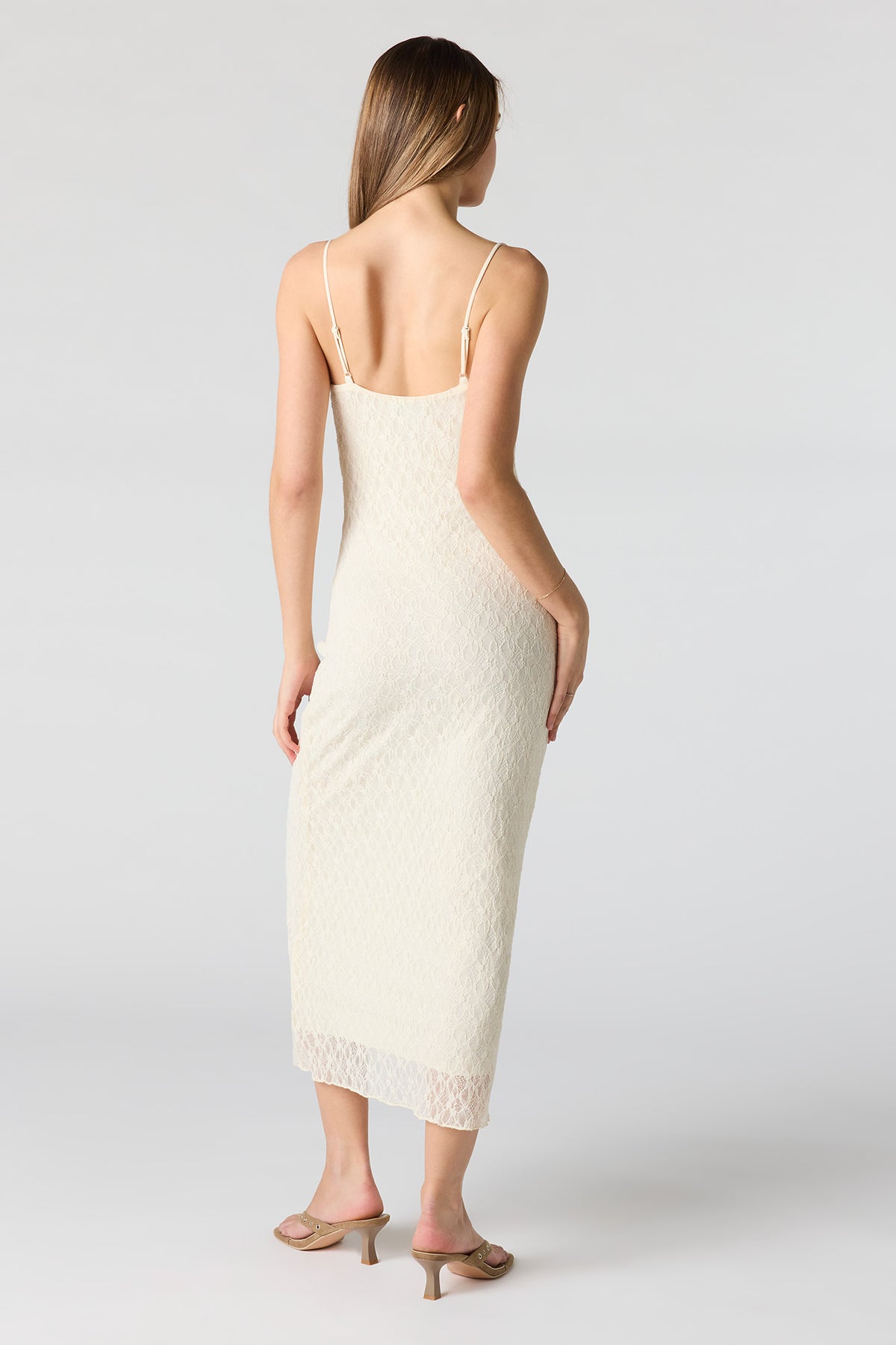 Vue alternative 3. Robe maxi sans soutien-gorge intégré en dentelle