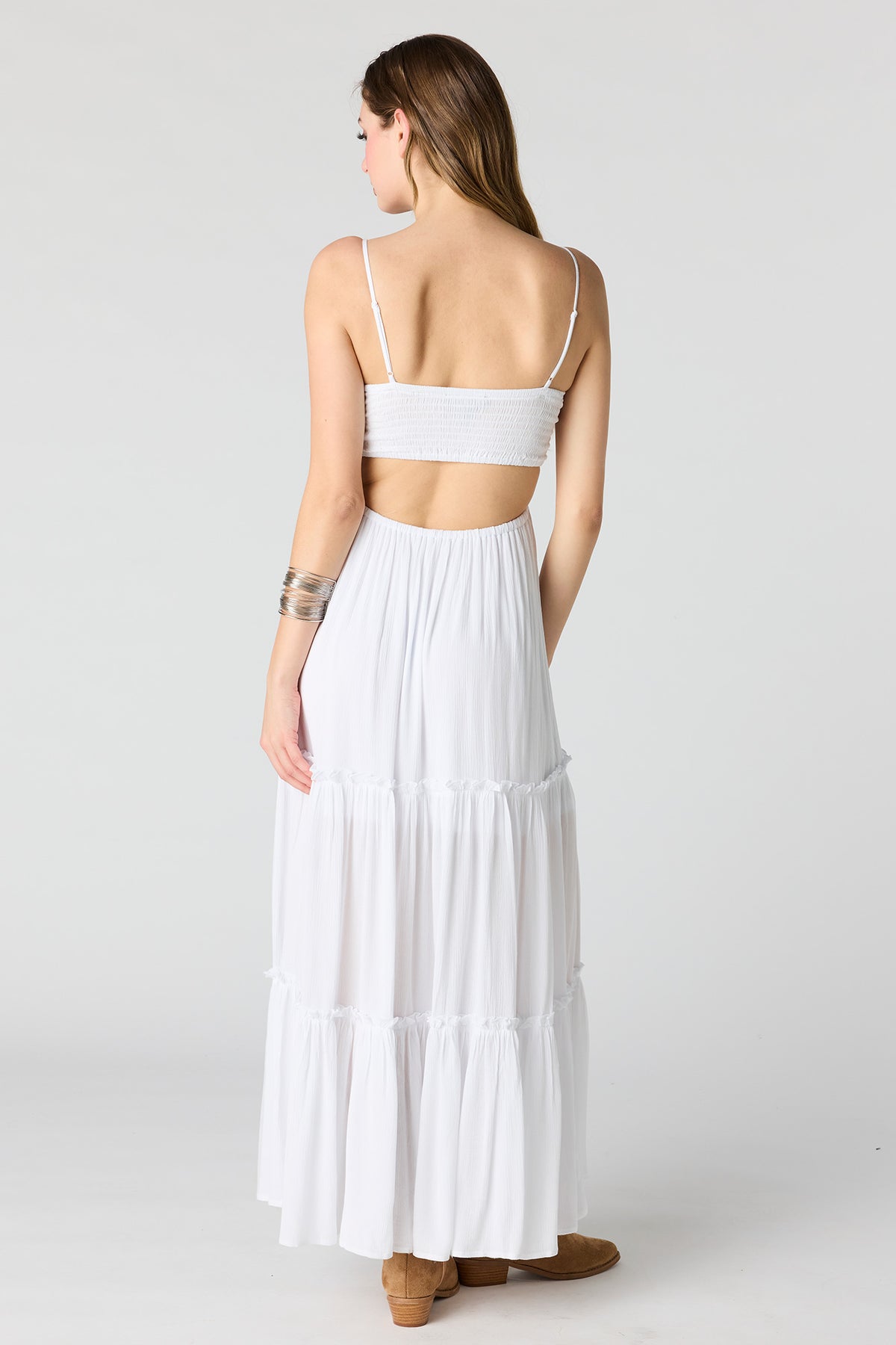 Vue alternative 3. Robe midi volantée texturée