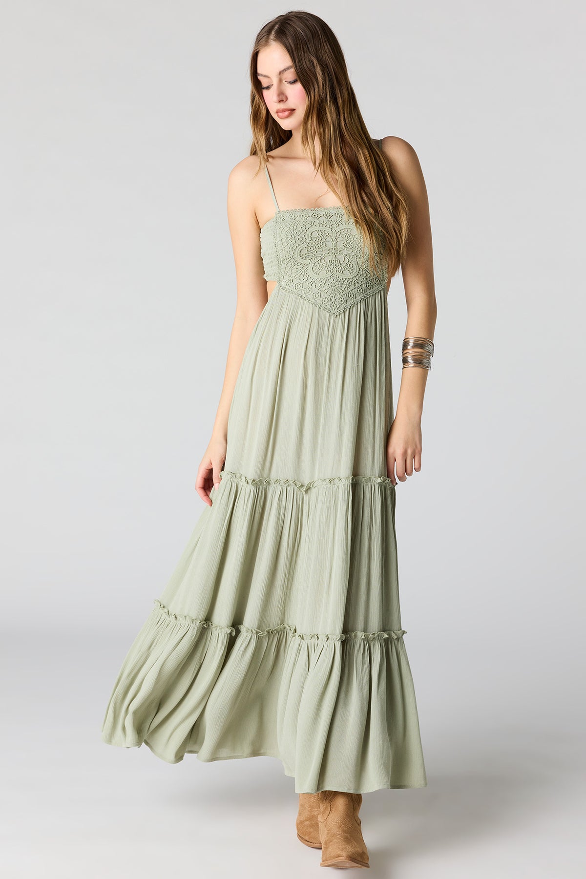 Robe midi volantée texturée