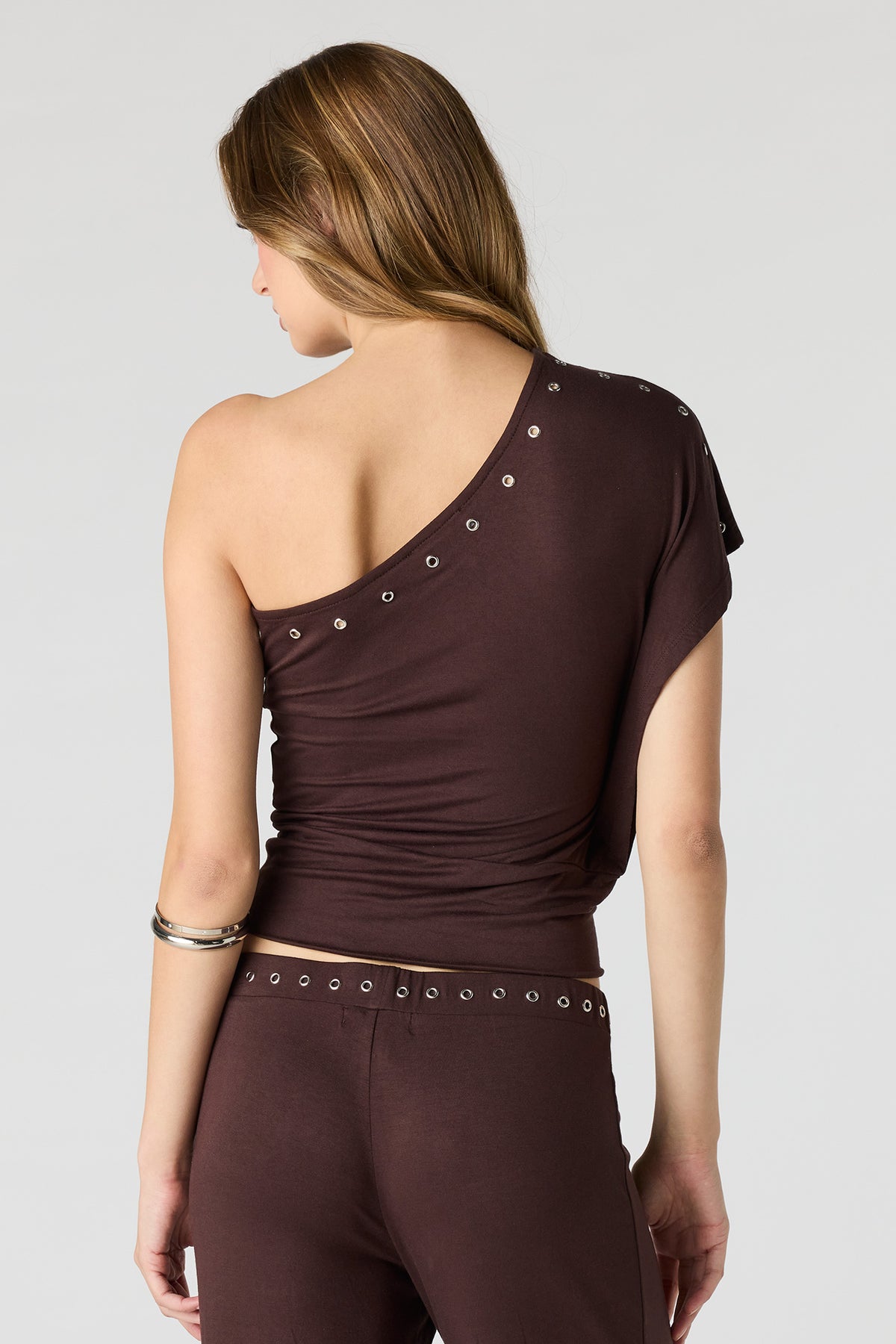 Alt View 2. Eyelet One Shoulder Top - Brown