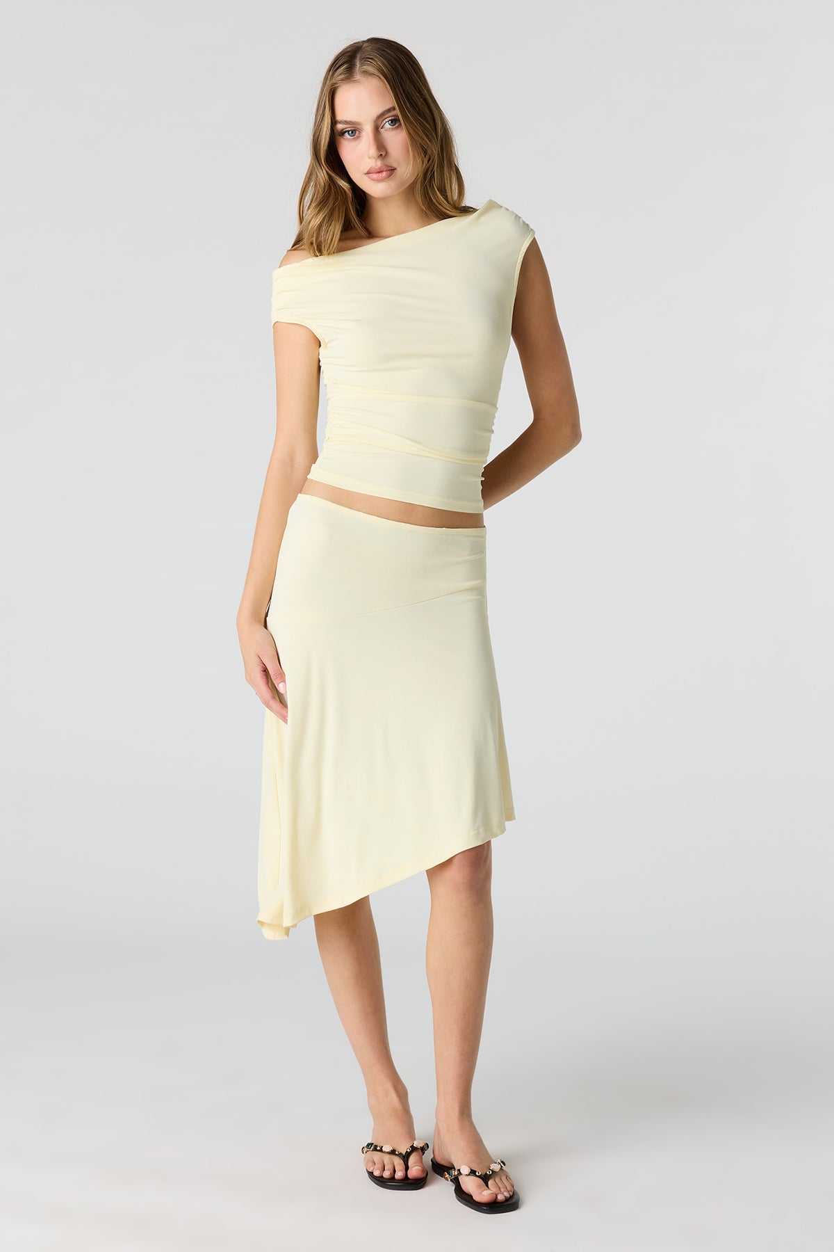 Alt View 3. Off Shoulder Ruched Top - Yellow