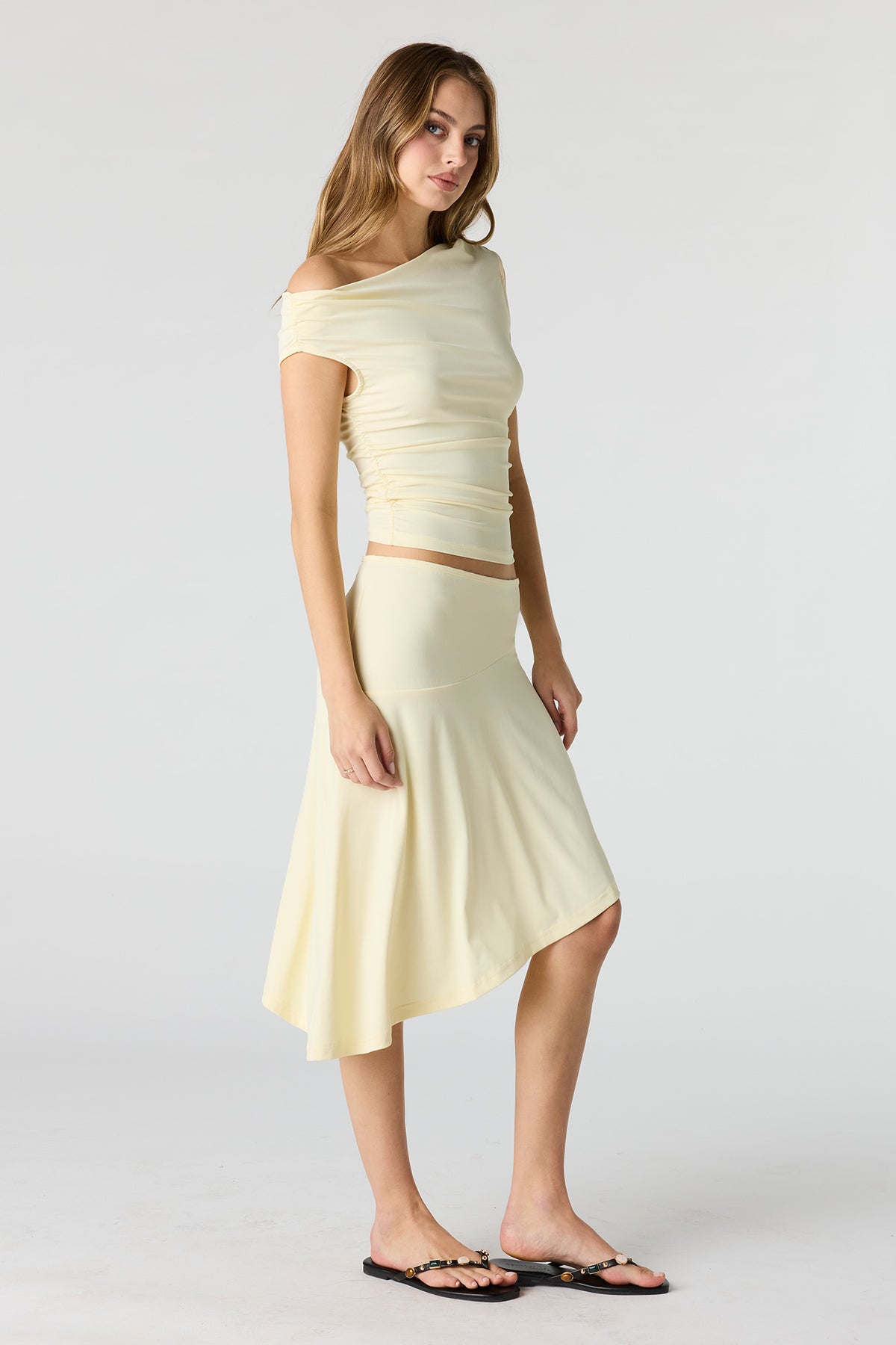 Alt View 3. Asymmetrical Midi Skirt - Yellow