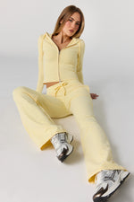 Jaune