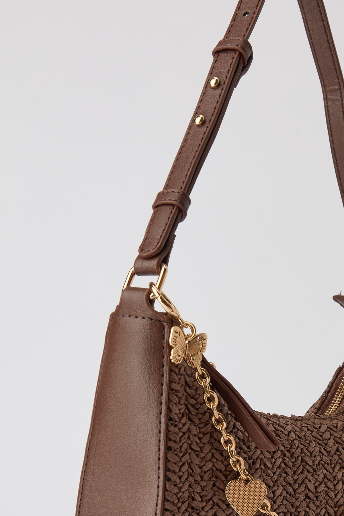 Alt View 4. Raffia Charm Shoulder Bag - Brown