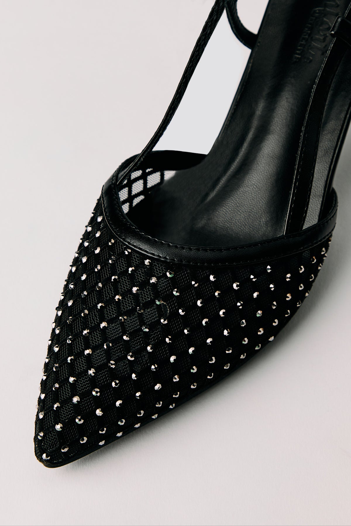 Vue alternative 3. Escarpins à talons bobine à enfiler en filet avec pierres du Rhin