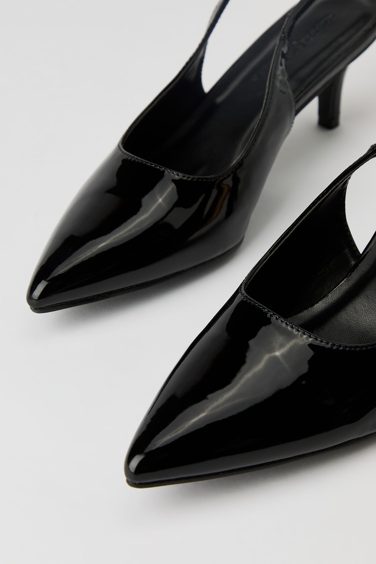 Alt View 3. Slingback Heel - Black