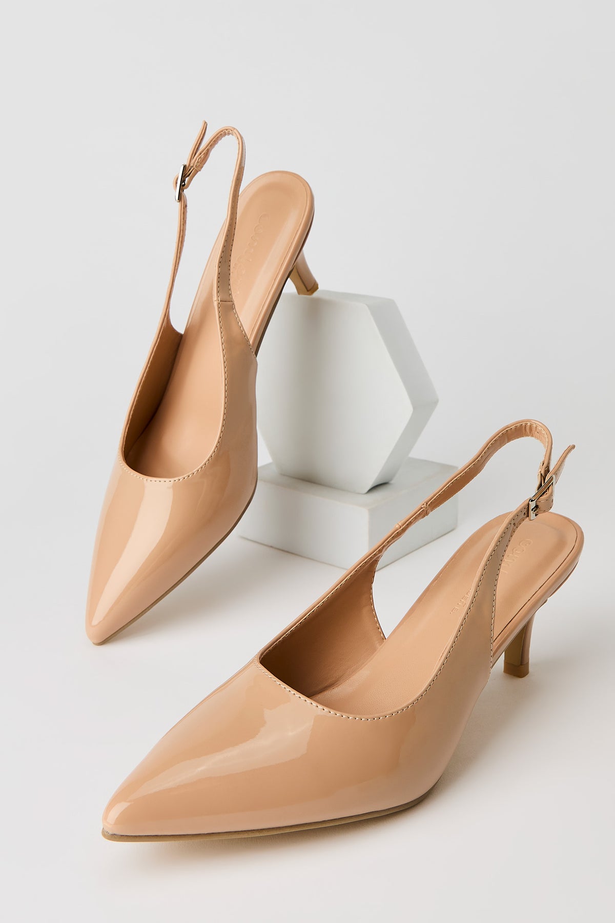 Alt View 2. Slingback Heel - Natural