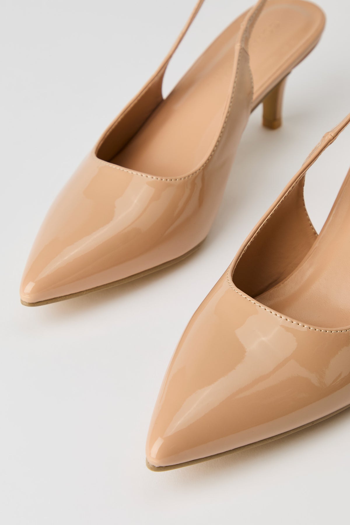 Alt View 3. Slingback Heel - Natural