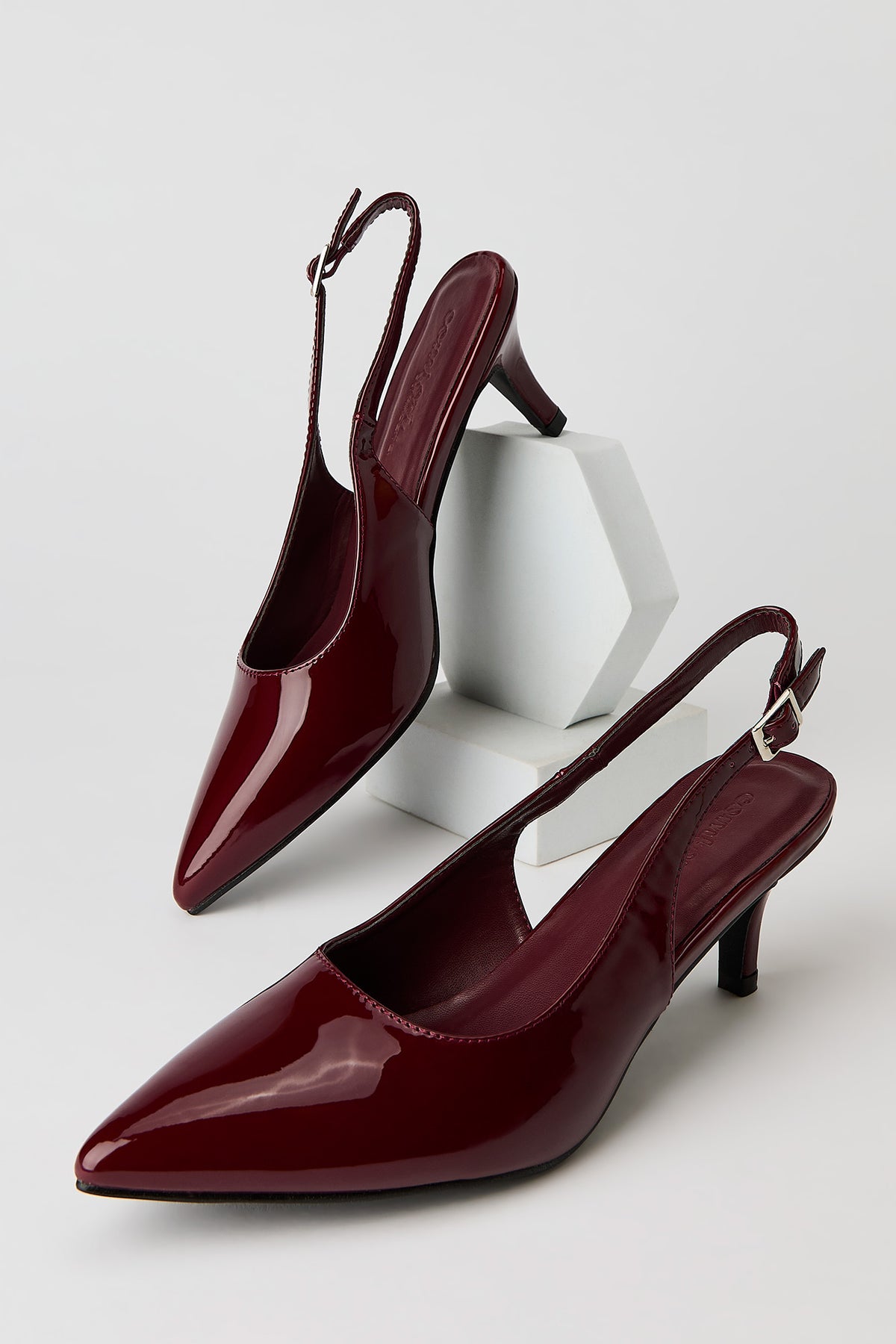 Alt View 2. Slingback Heel - Burgundy
