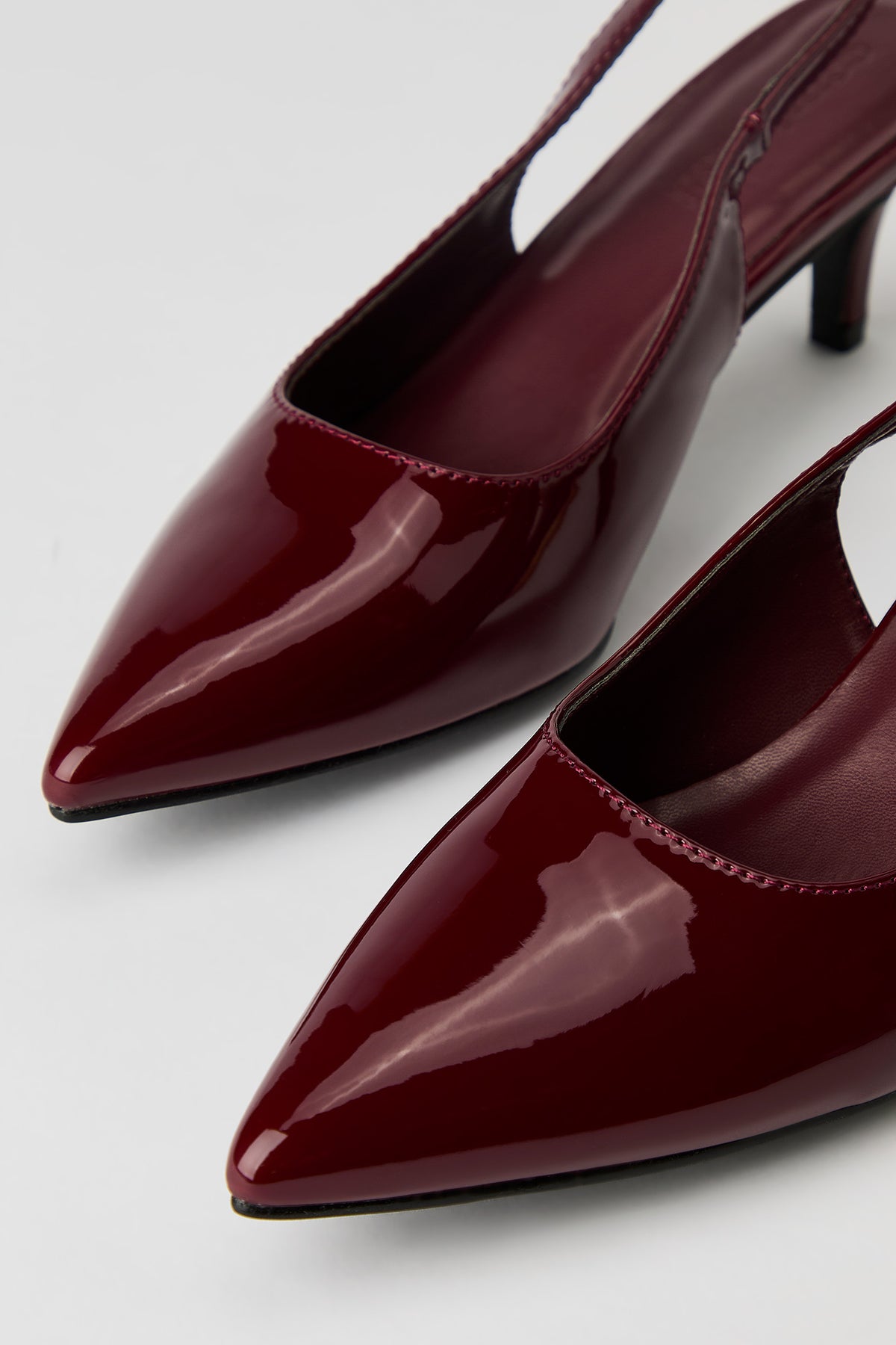 Alt View 3. Slingback Heel - Burgundy