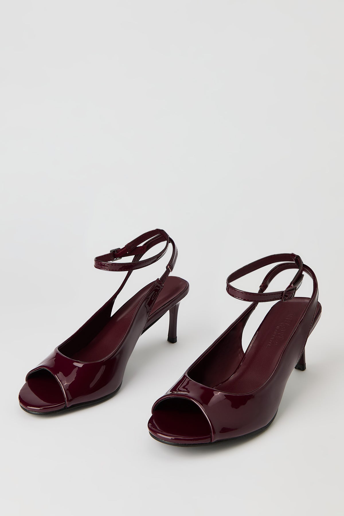 Alt View 2. Slingback Kitten Heel - Burgundy