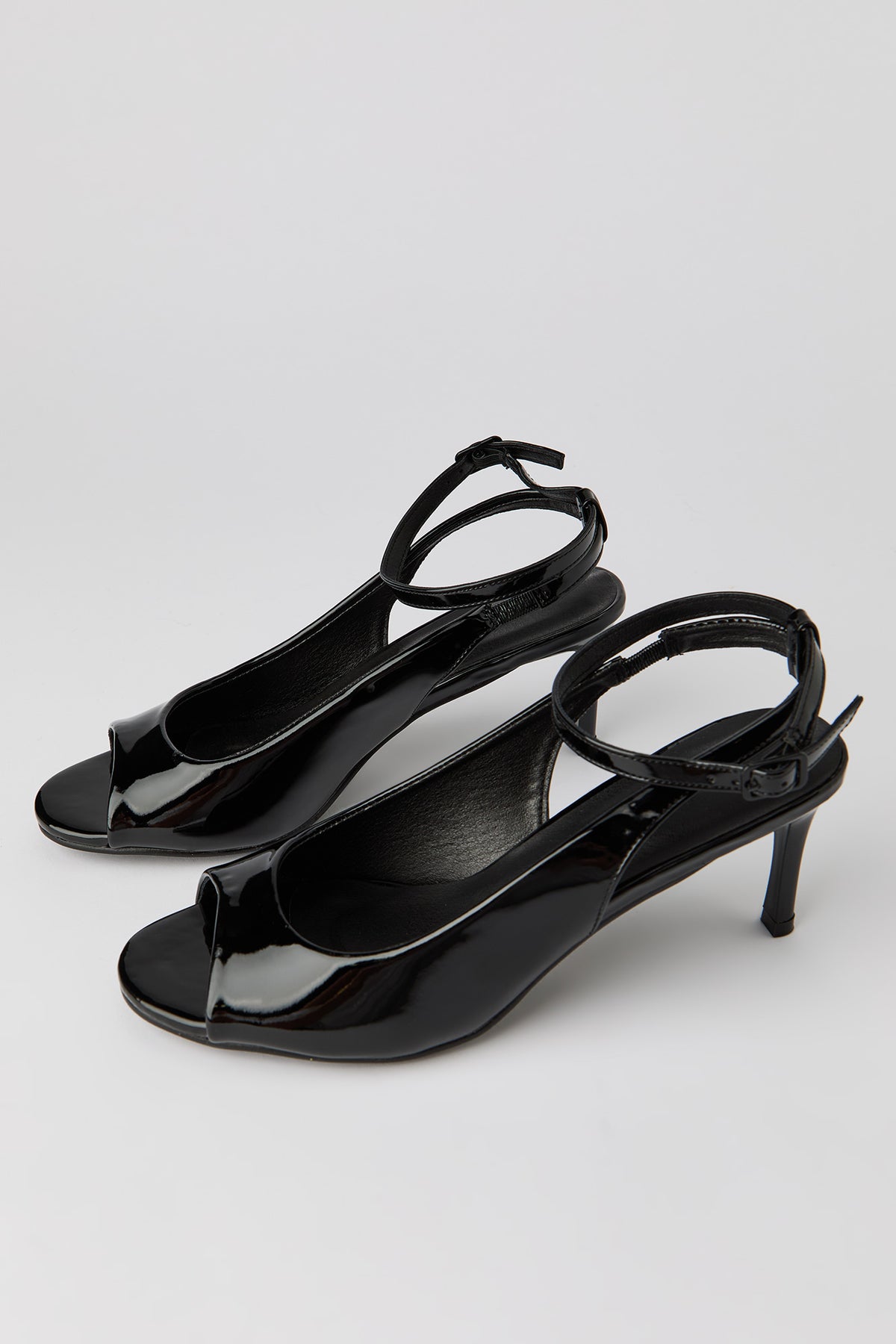 Alt View 2. Slingback Kitten Heel - Black