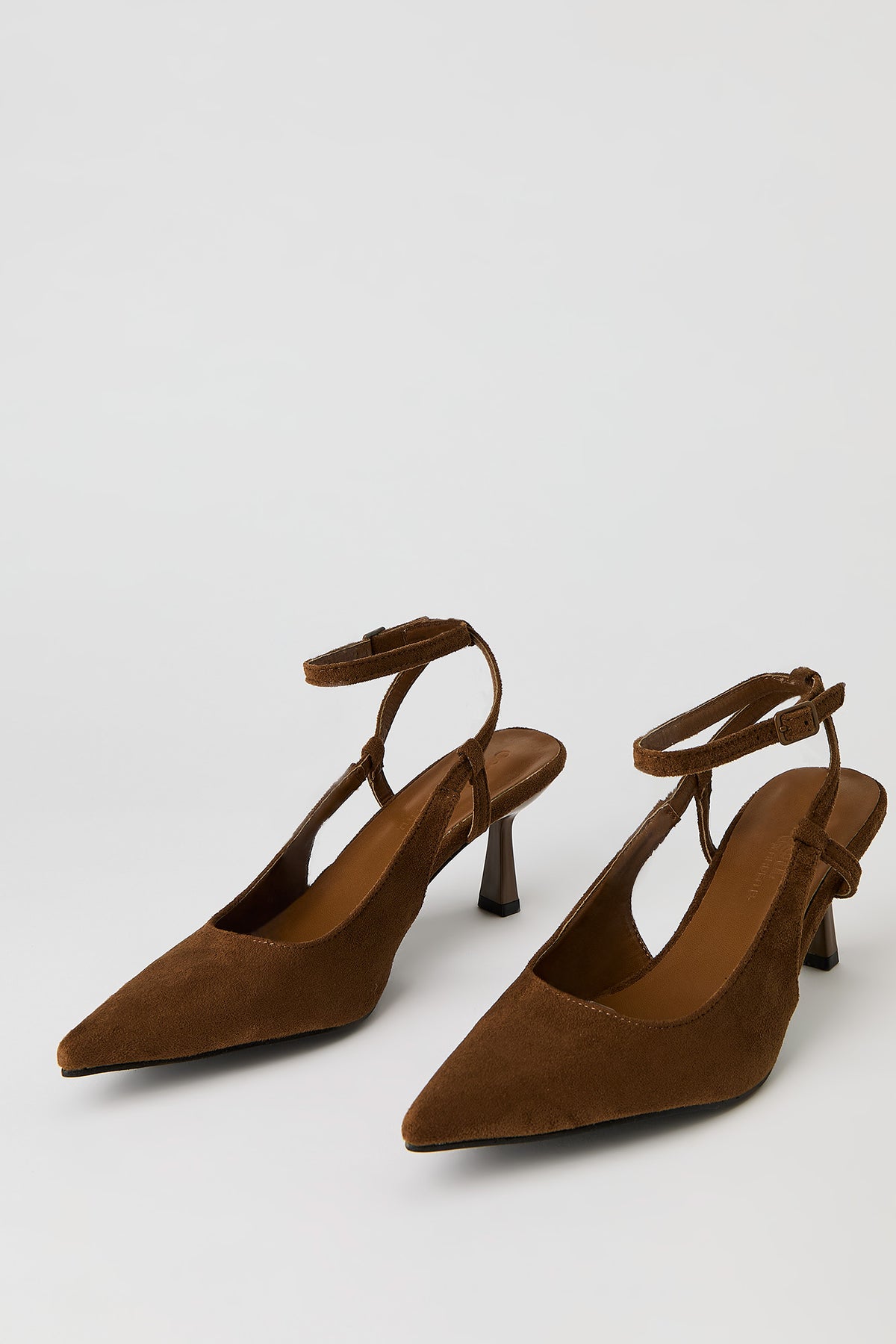 Vue alternative 2. Escarpins à talons bobine à enfiler en similisuède