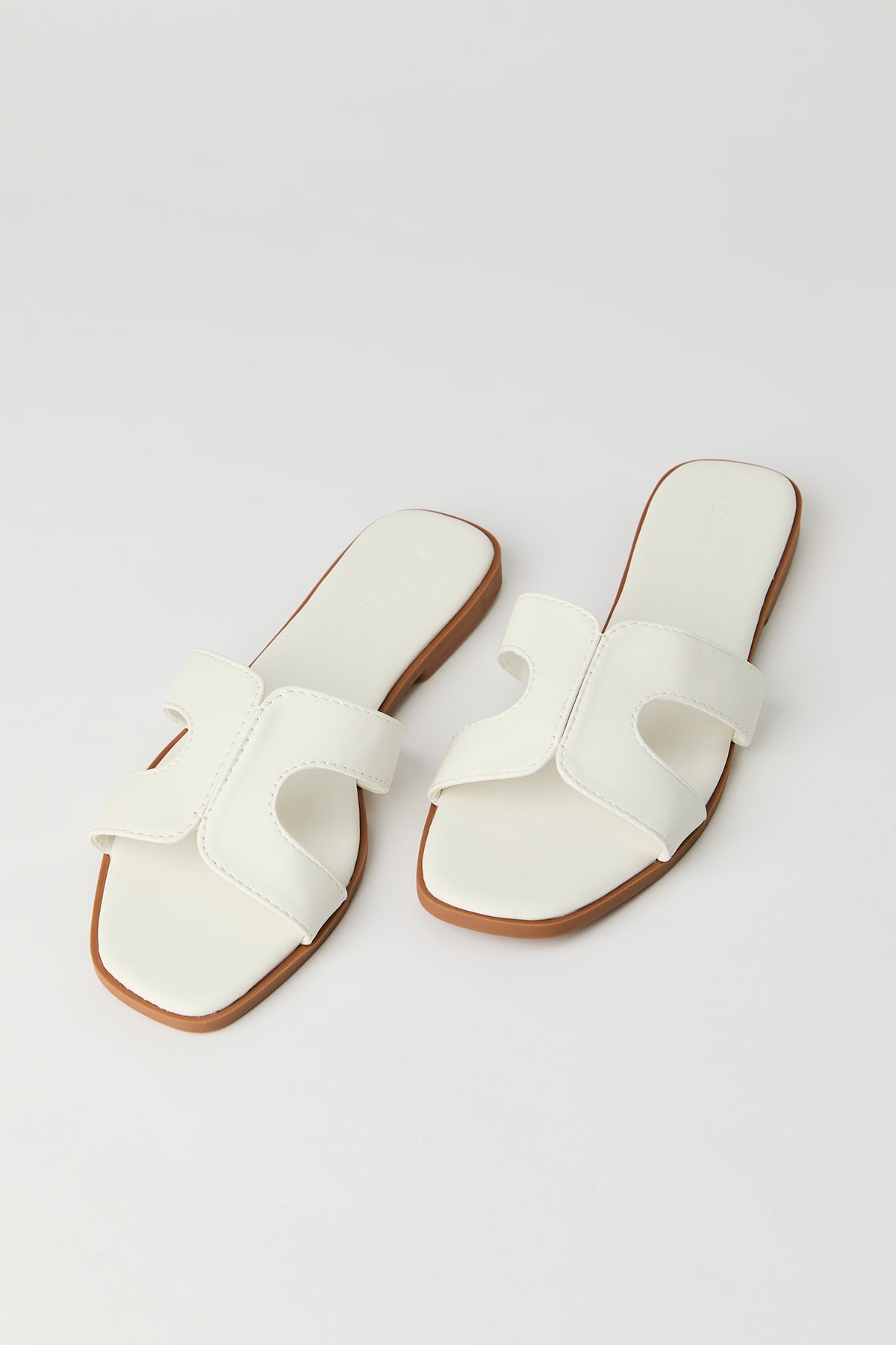 Alt View 2. H-Band Sandal - White