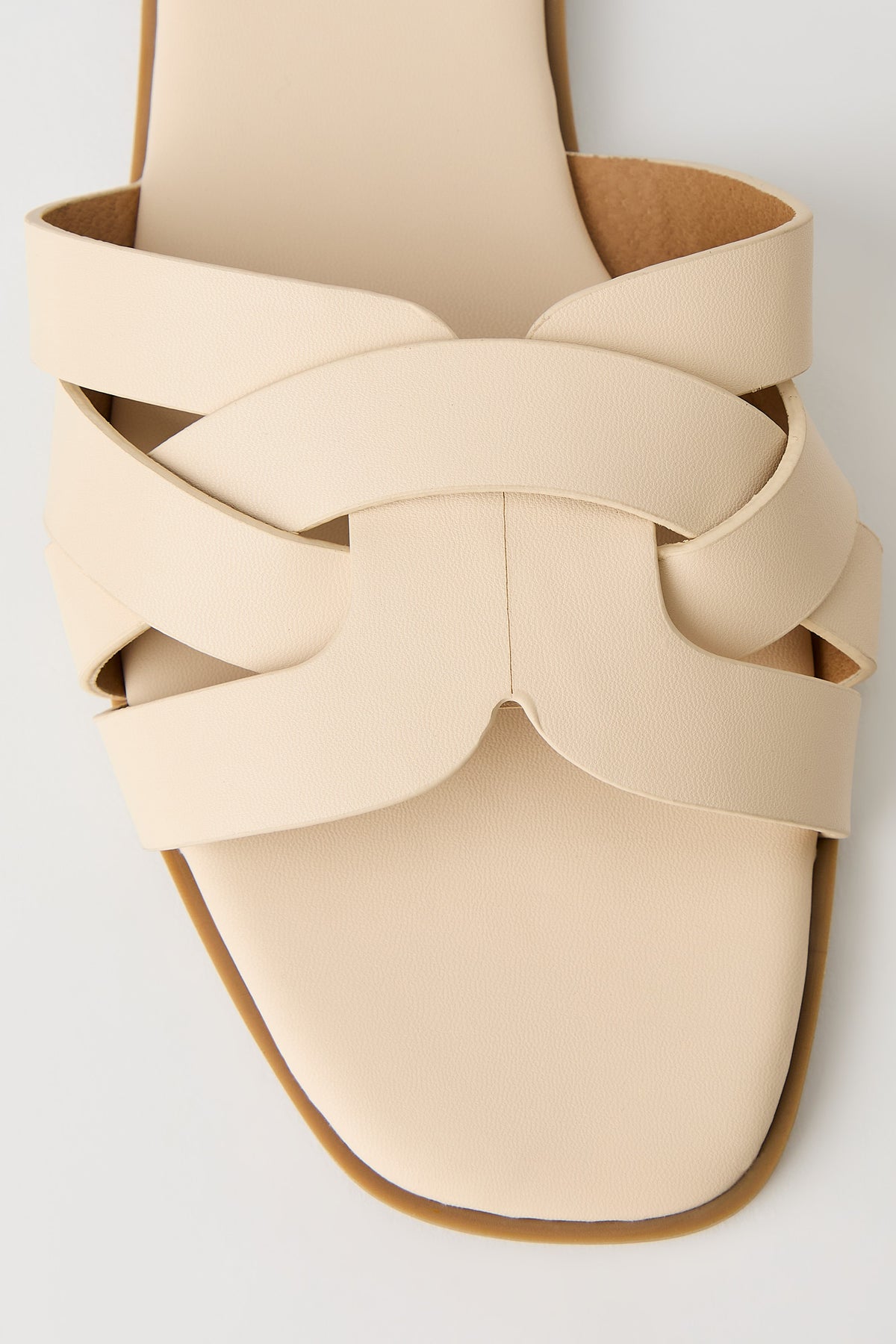 Alt View 3. Strappy Sandal - Ivory