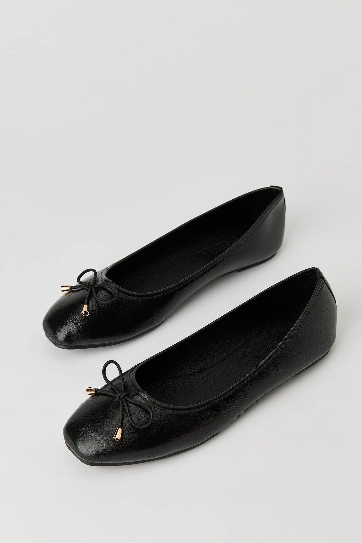Alt View 2. Bow Ballet Flat - Black