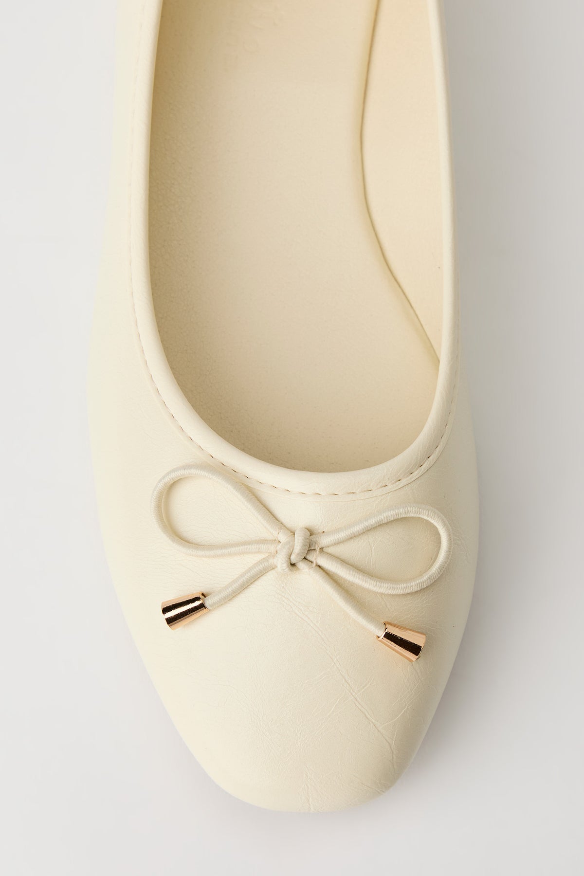 Alt View 3. Bow Ballet Flat - Ivory