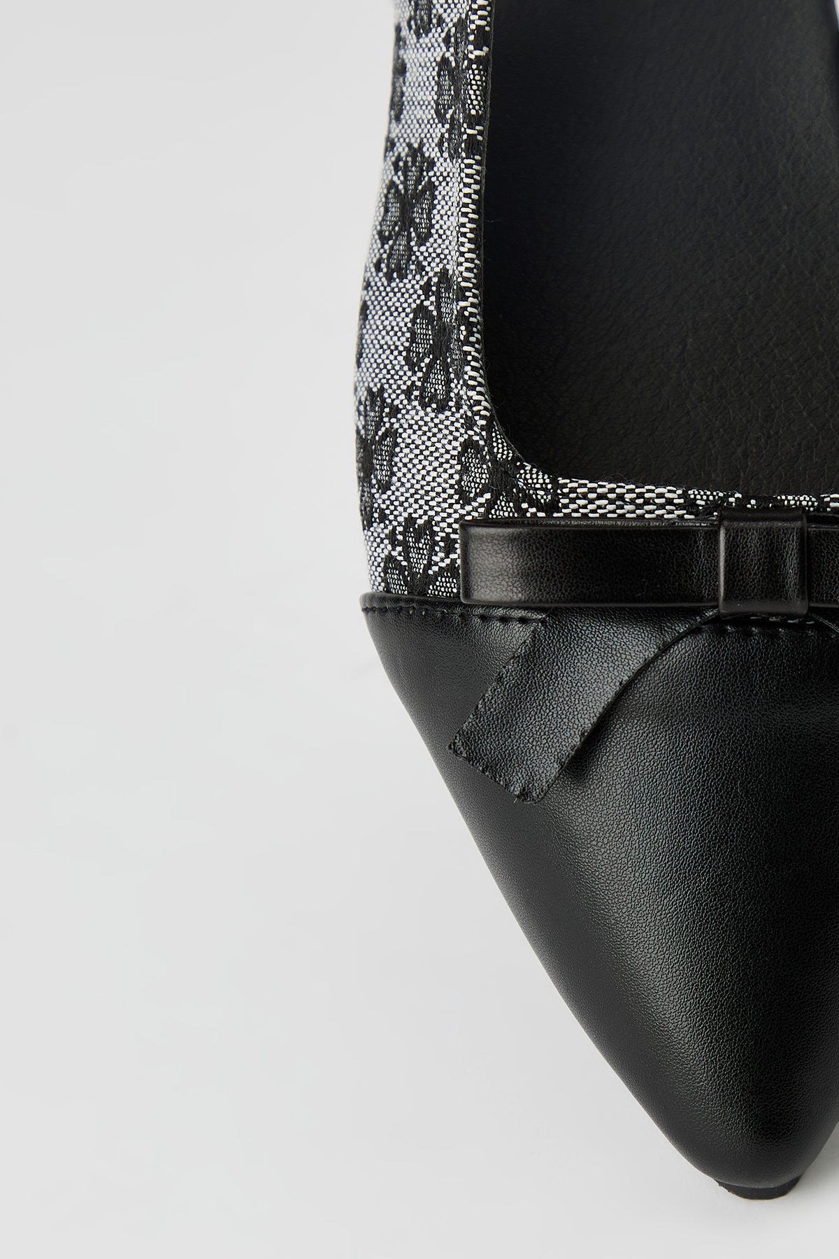 Alt View 4. Slingback Sandal - Black