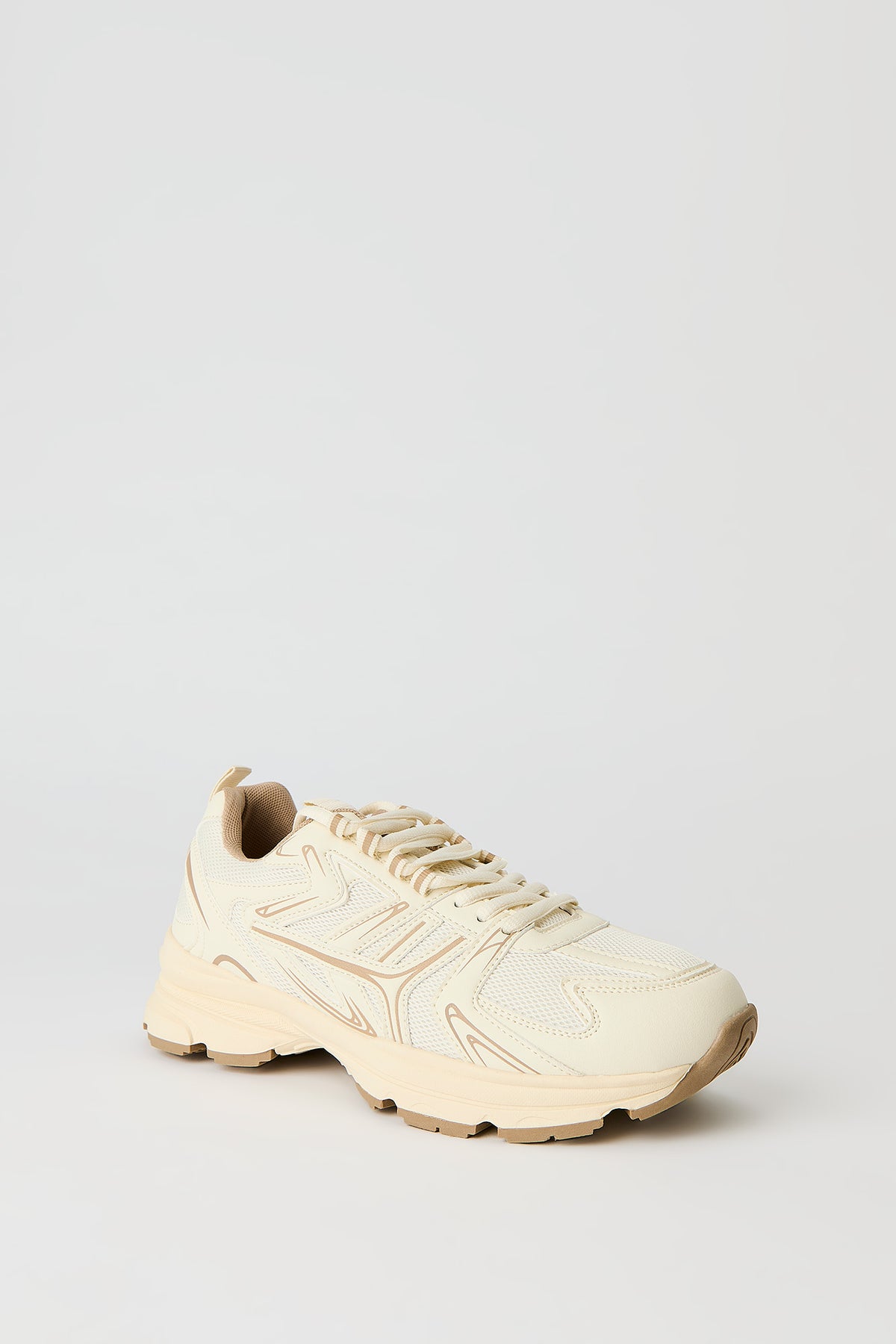 Alt View 2. Metallic Trim Sneaker - Natural