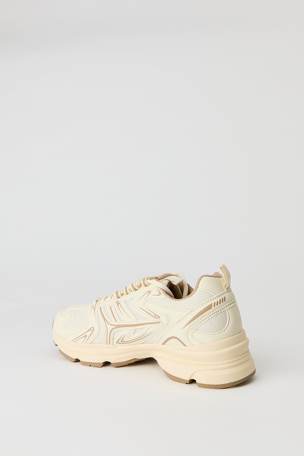 Alt View 3. Metallic Trim Sneaker - Natural