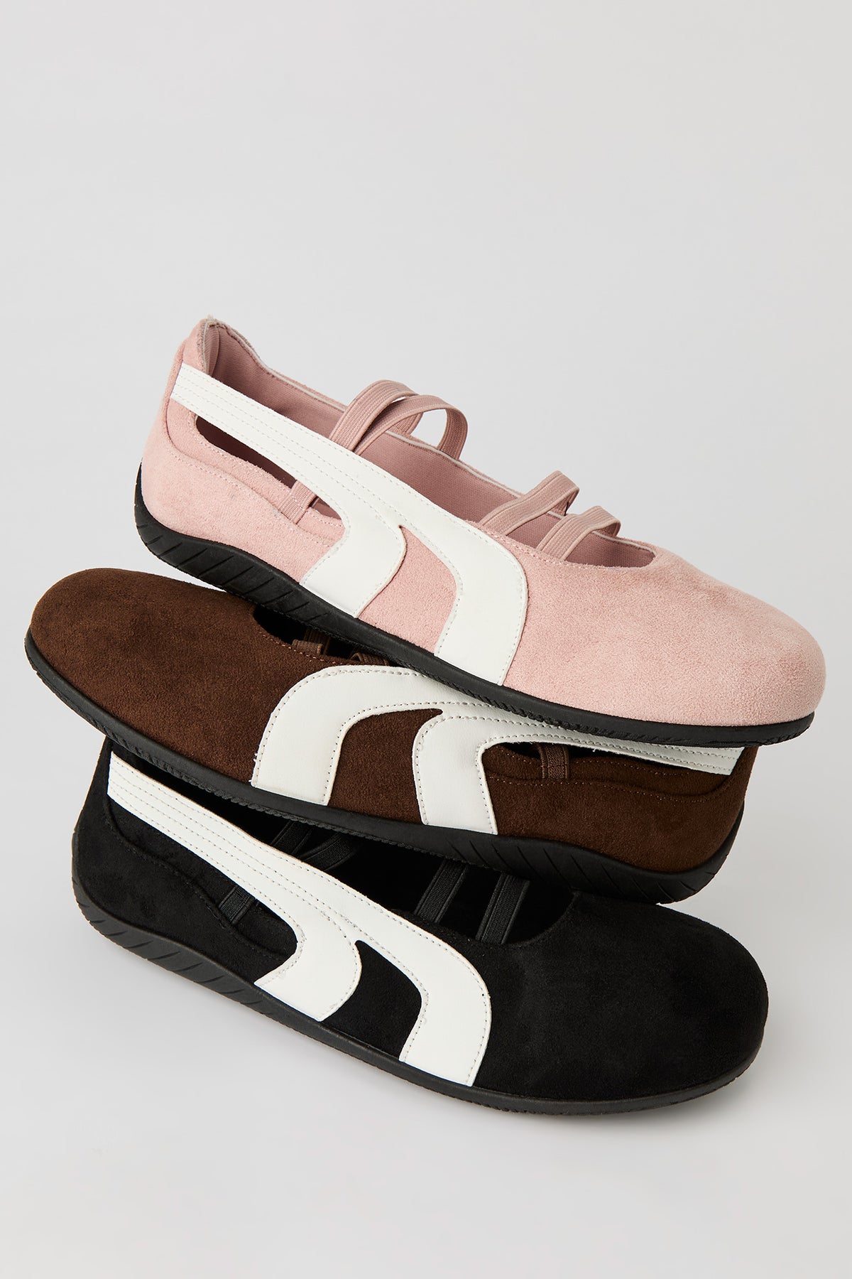 Vue alternative 4. Espadrilles en similisuède avec double sangle