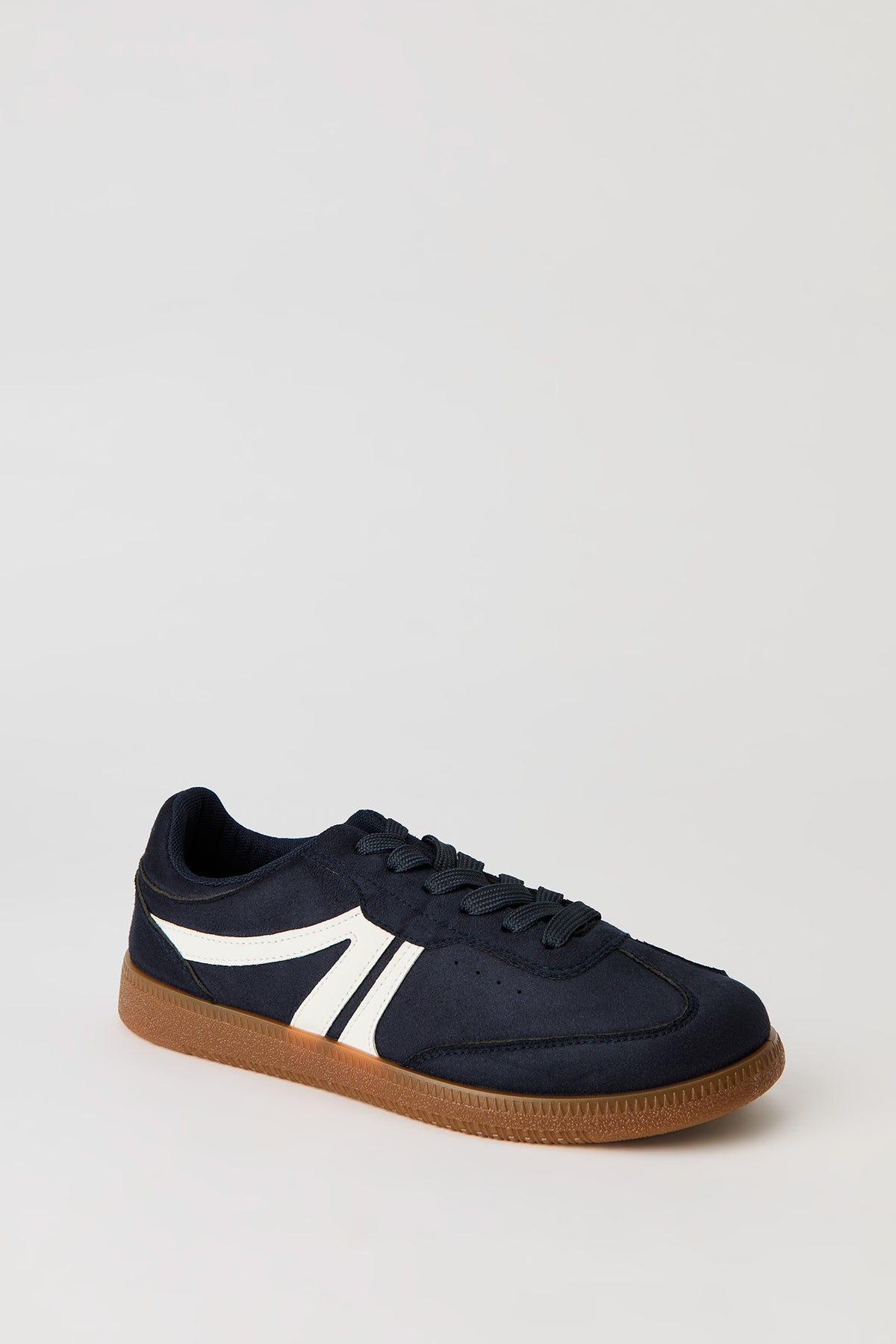 Alt View 2. Retro Sneaker - Navy