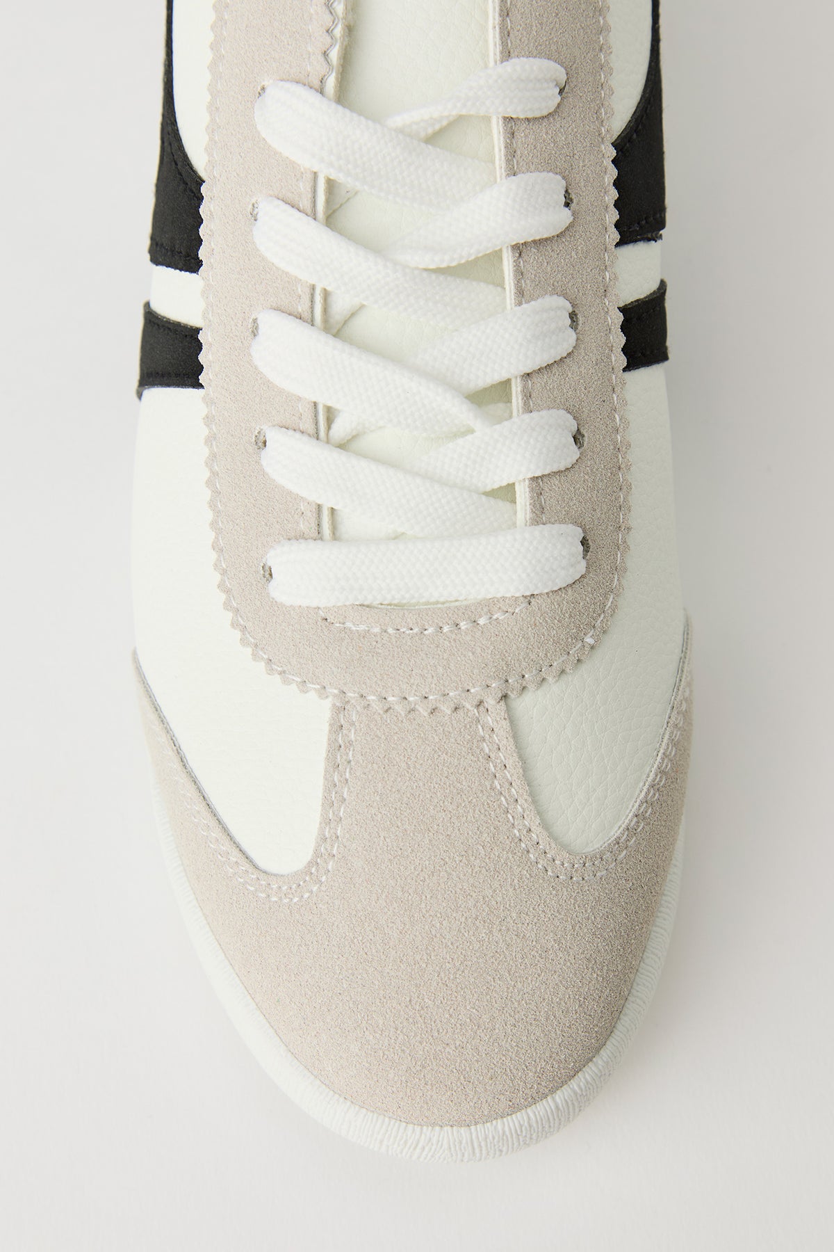 Vue alternative 3. Espadrilles rétro