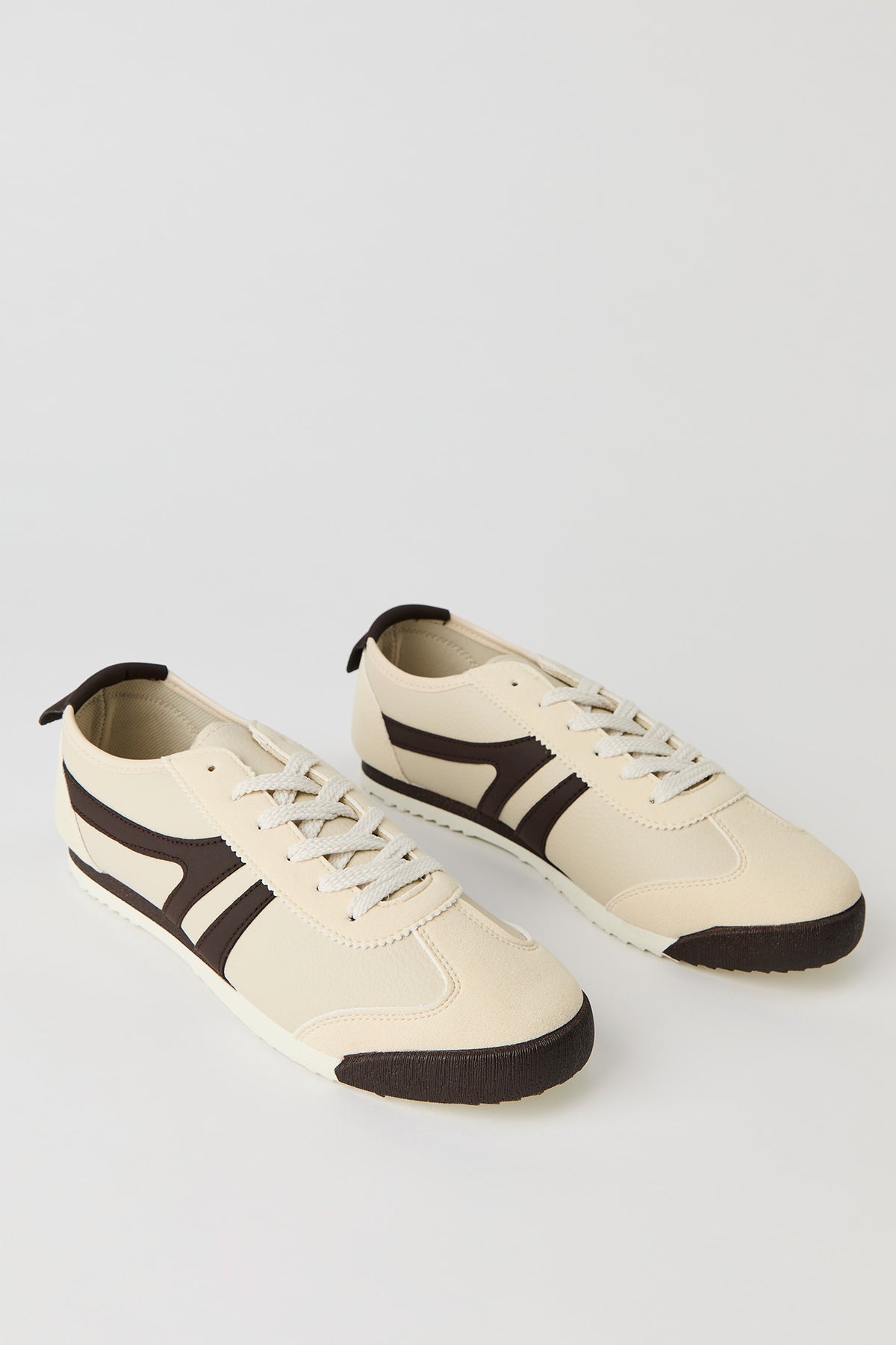 Vue alternative 2. Espadrilles rétro