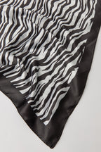 Écharpe en satin avec motif animalier