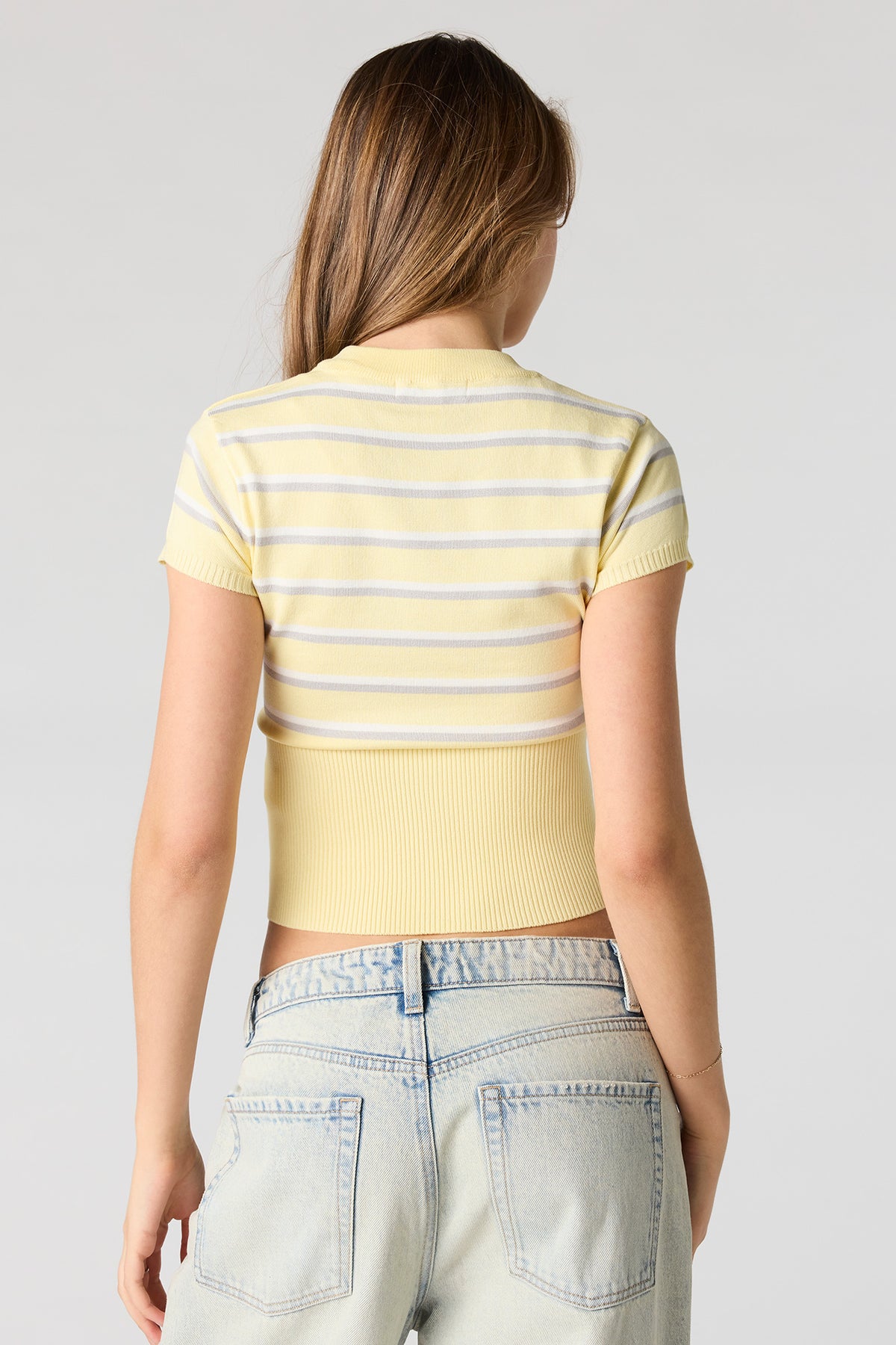 Vue alternative 2. Haut en tricot de jacquard à manches courtes