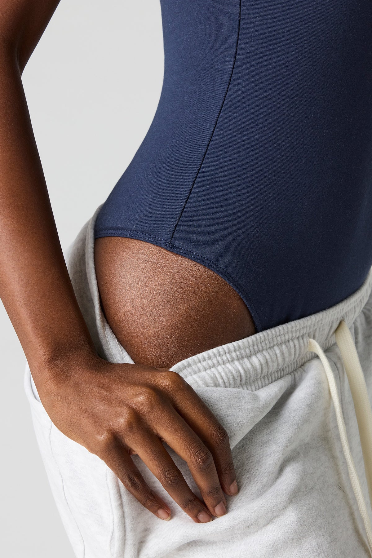 Alt View 4. Soft Contour Scoop Neck Bodysuit - Navy