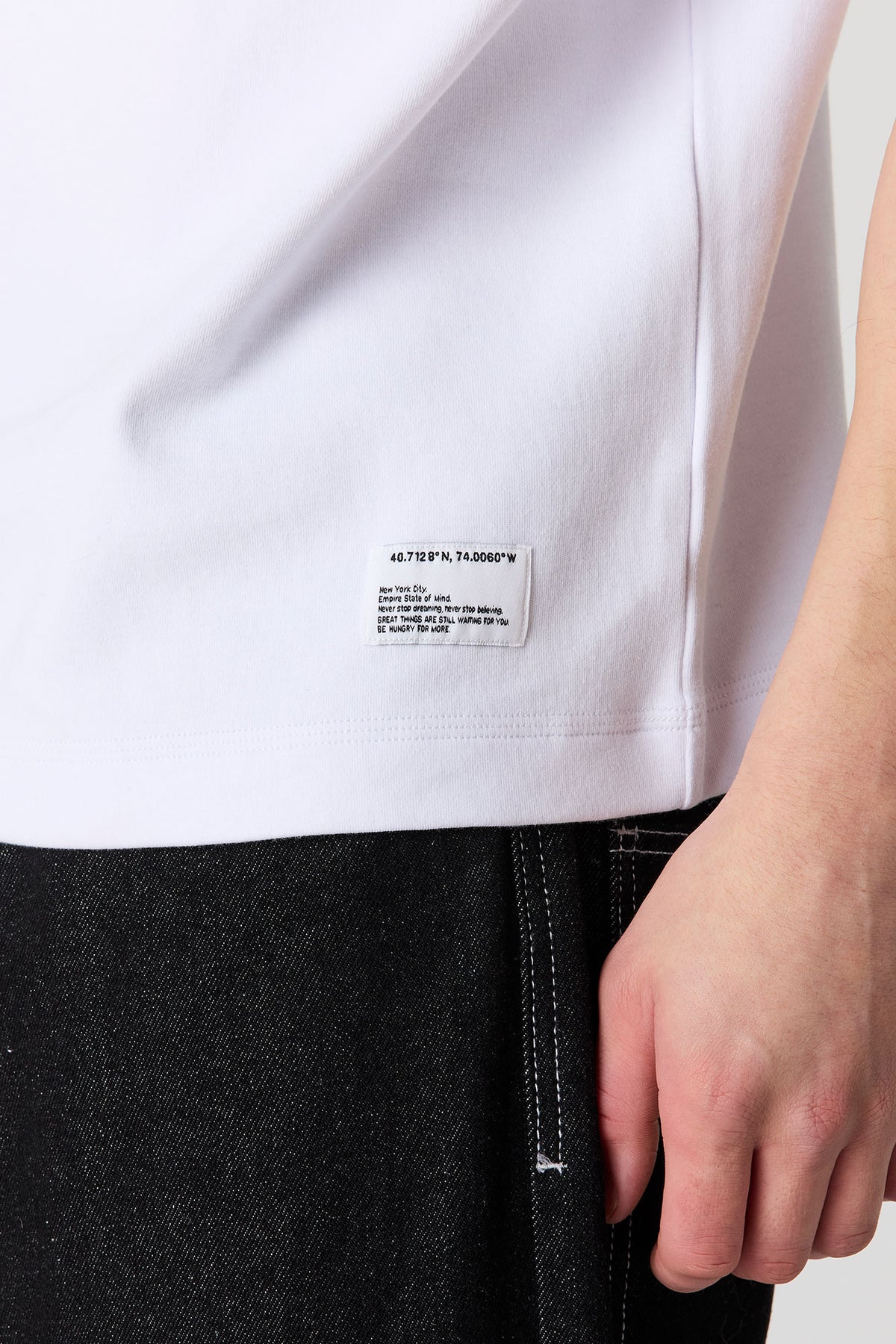 Vue alternative 4. T-shirt surdimensionné lourd