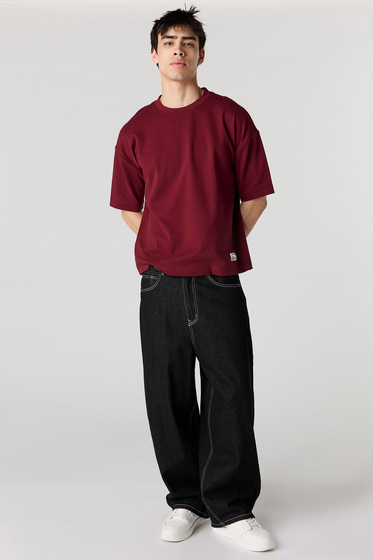 Vue alternative 2. T-shirt surdimensionné lourd