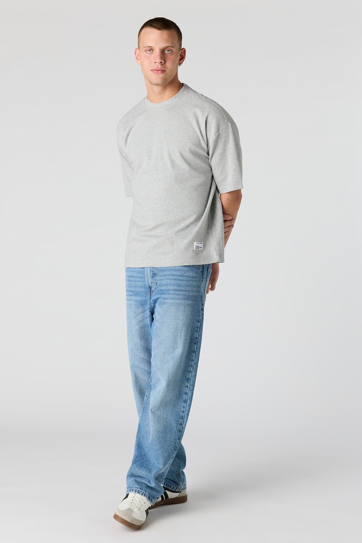 Alt View 3. Oversized T-Shirt - Heather Grey