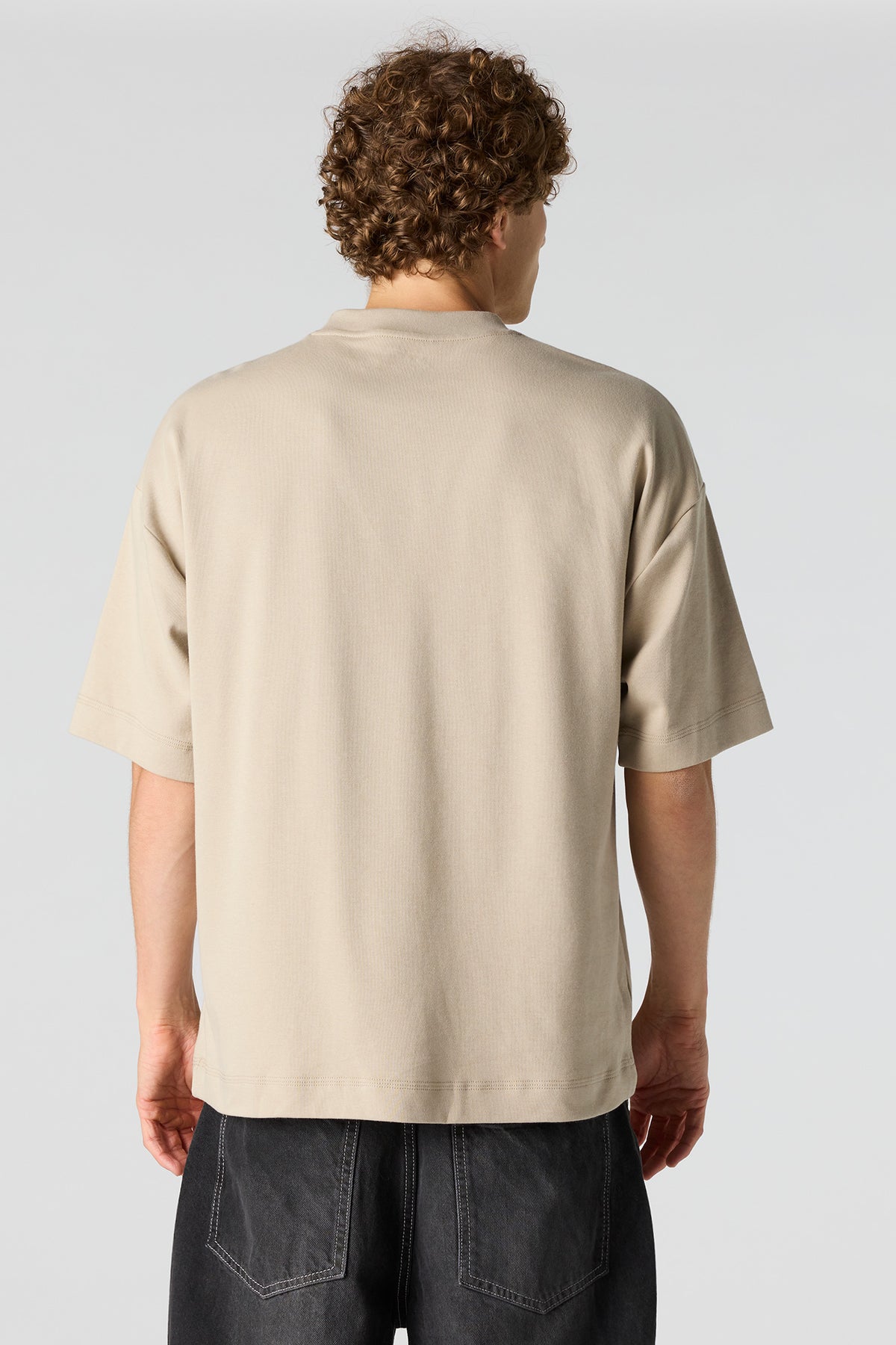 Vue alternative 2. T-shirt surdimensionné