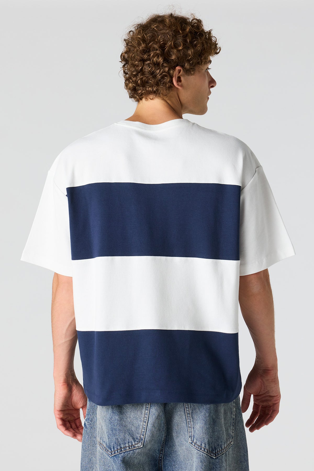 Alt View 2. Striped Boxy T-Shirt - Navy