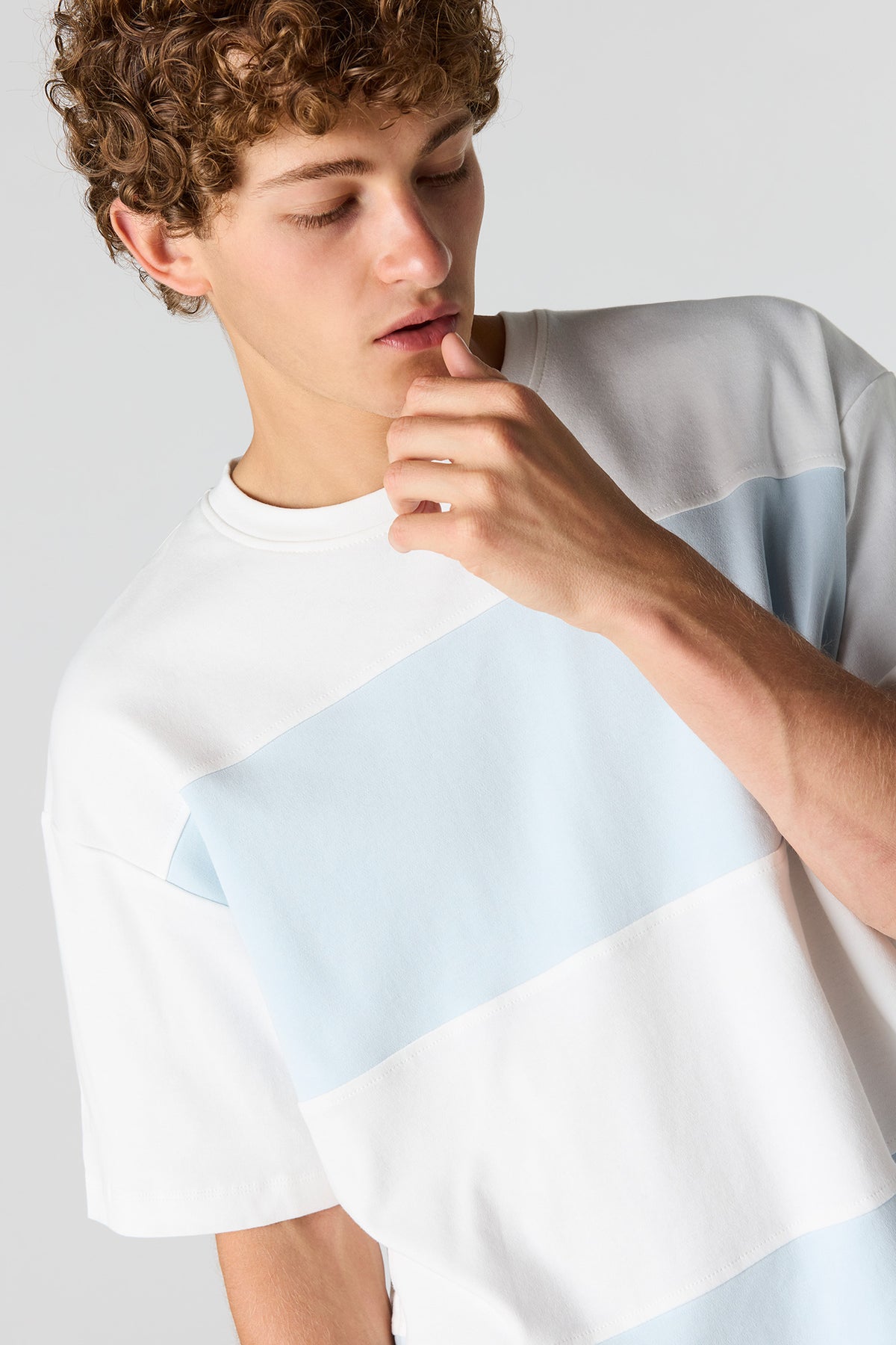 Alt View 4. Striped Boxy T-Shirt - Light Blue