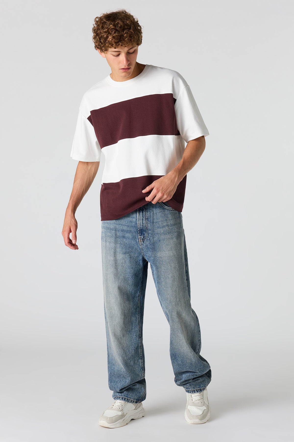 Vue alternative 3. T-shirt carré rayé