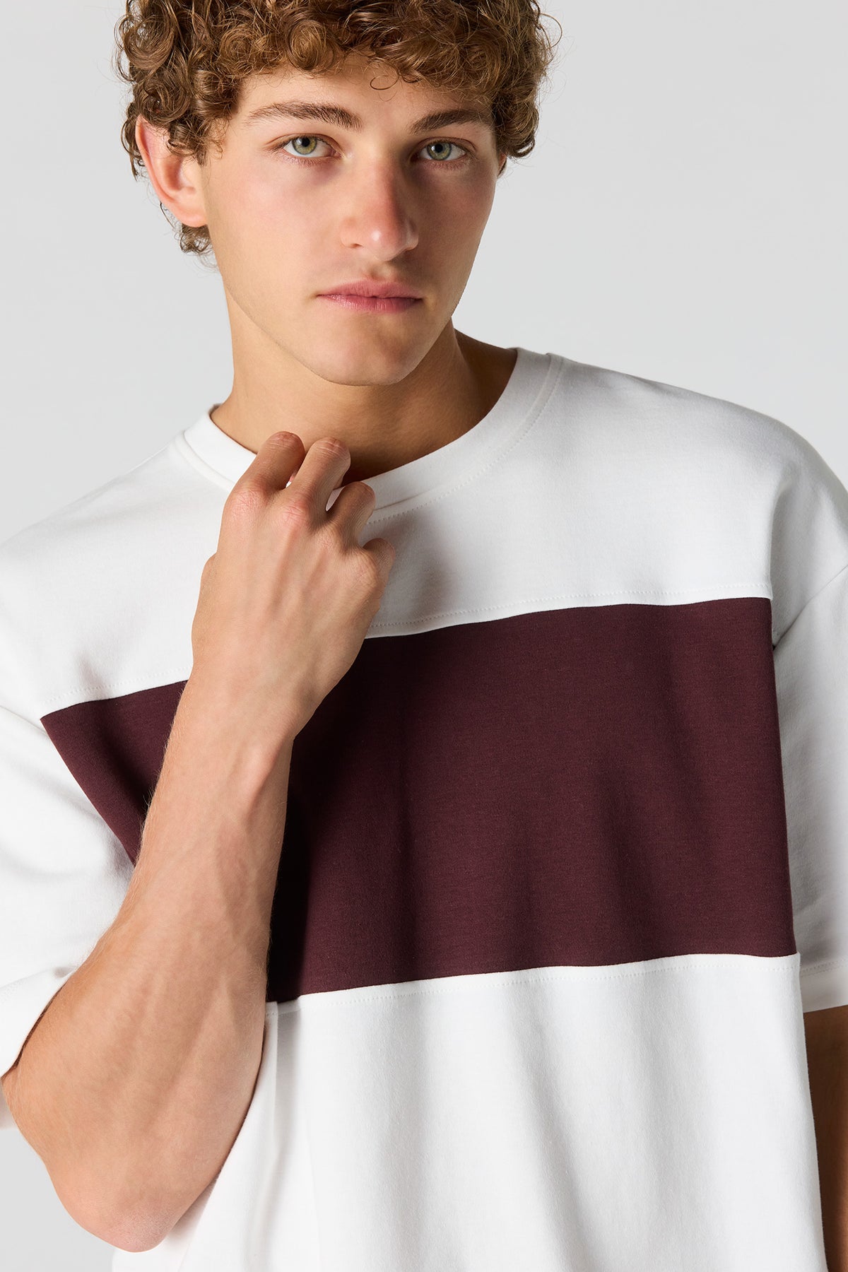Vue alternative 4. T-shirt carré rayé