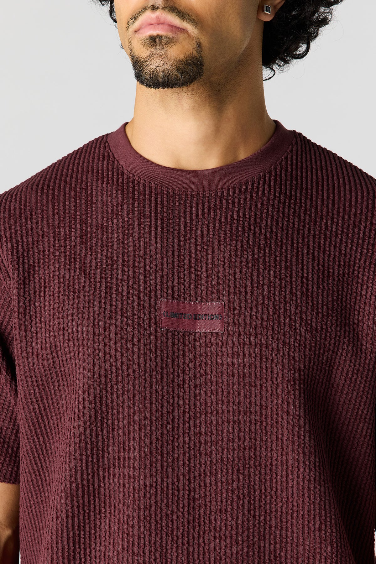 Vue alternative 4. T-shirt avec empiècement texturé
