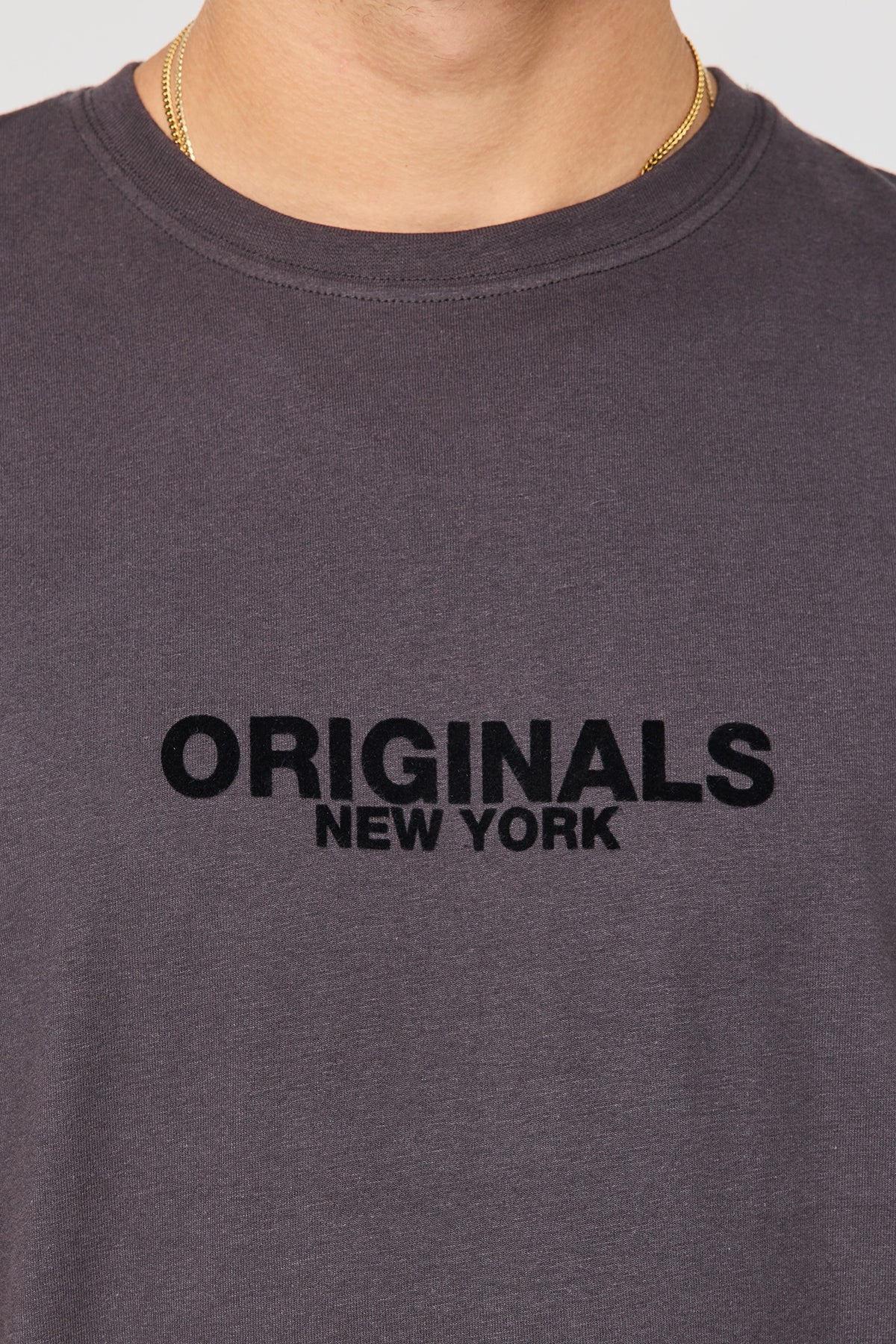 Vue alternative 4. T-shirt carré imprimé en coton lourd supérieur