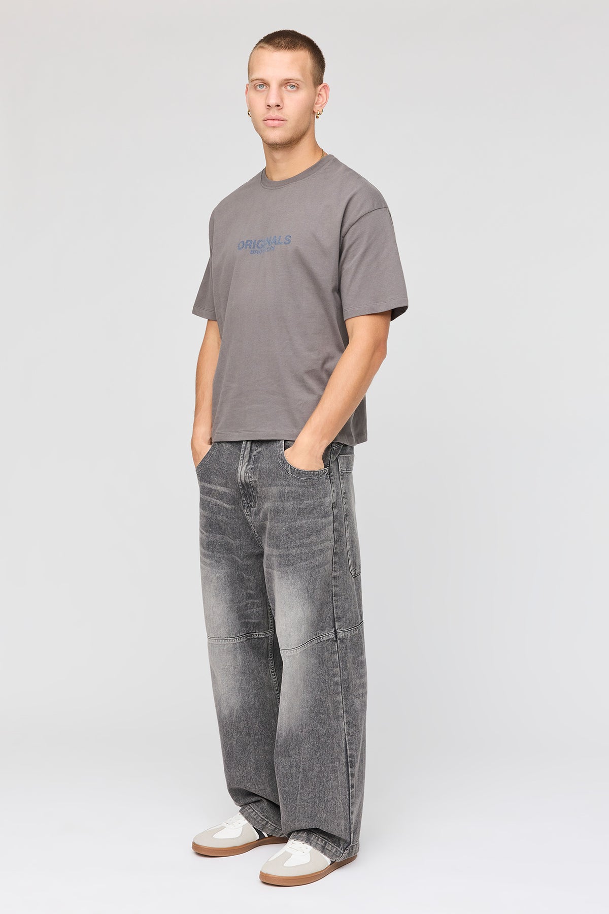Vue alternative 3. T-shirt carré imprimé en coton lourd supérieur