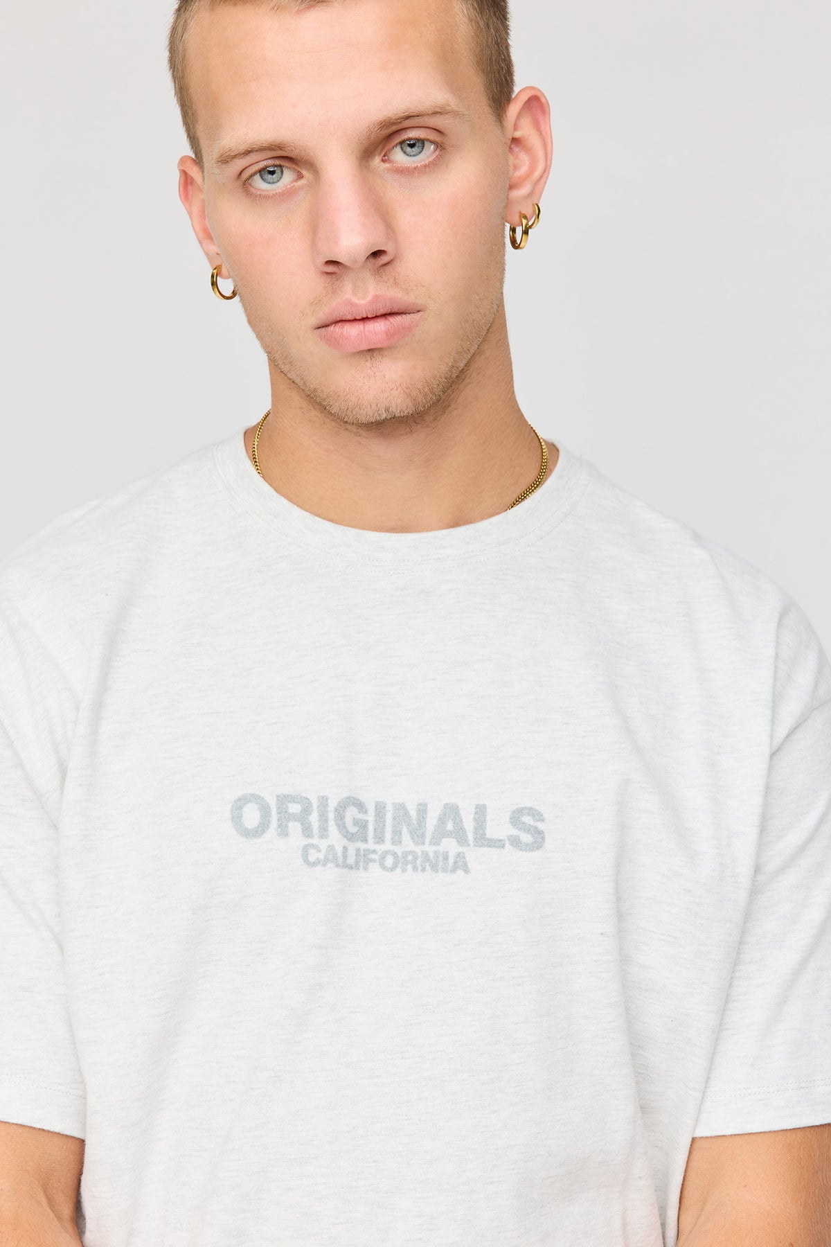 Vue alternative 4. T-shirt carré imprimé en coton lourd supérieur