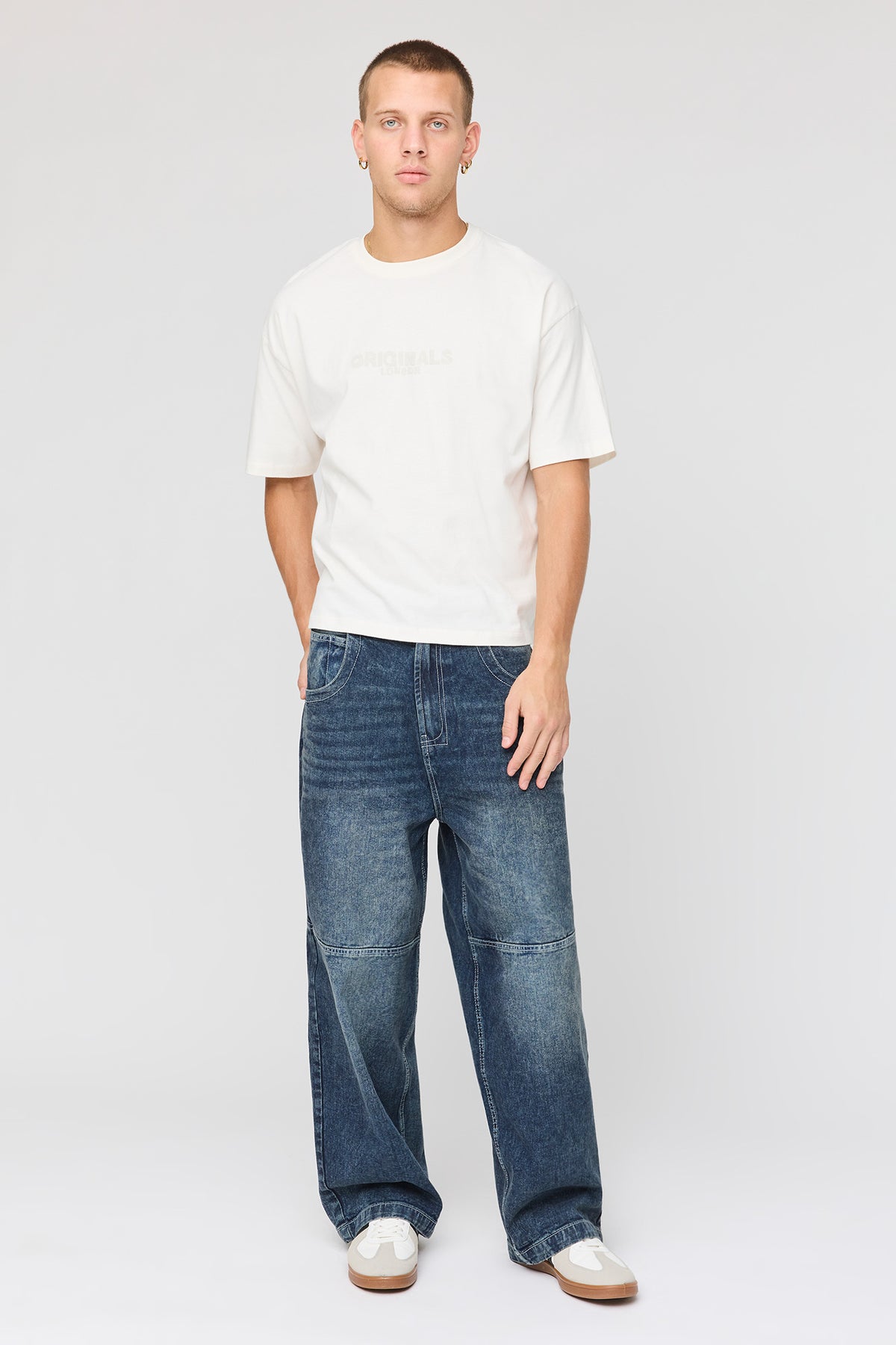 Alt View 3. Premium Heavyweight Cotton Boxy Graphic T-Shirt - White