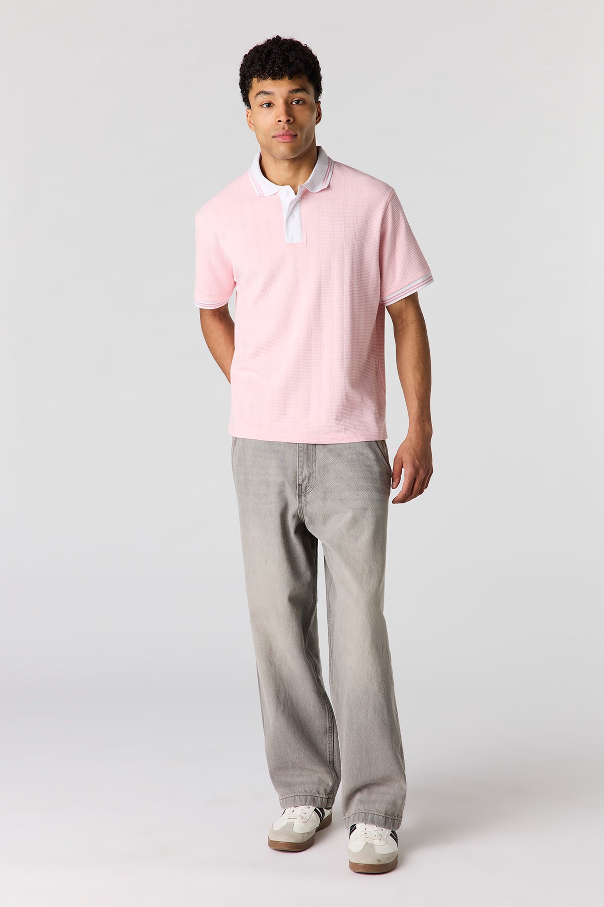 Vue alternative 3. Polo texturé