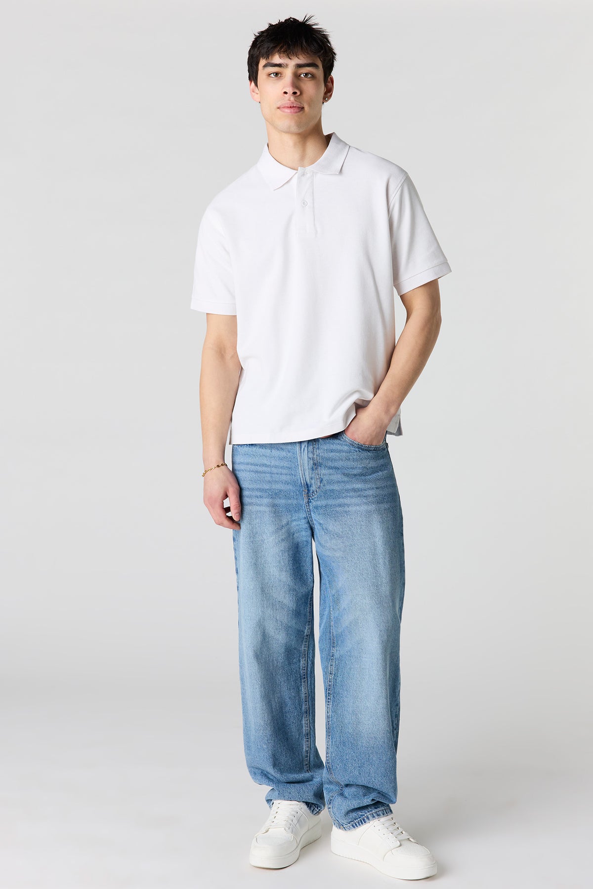 Vue alternative 3. Polo uni