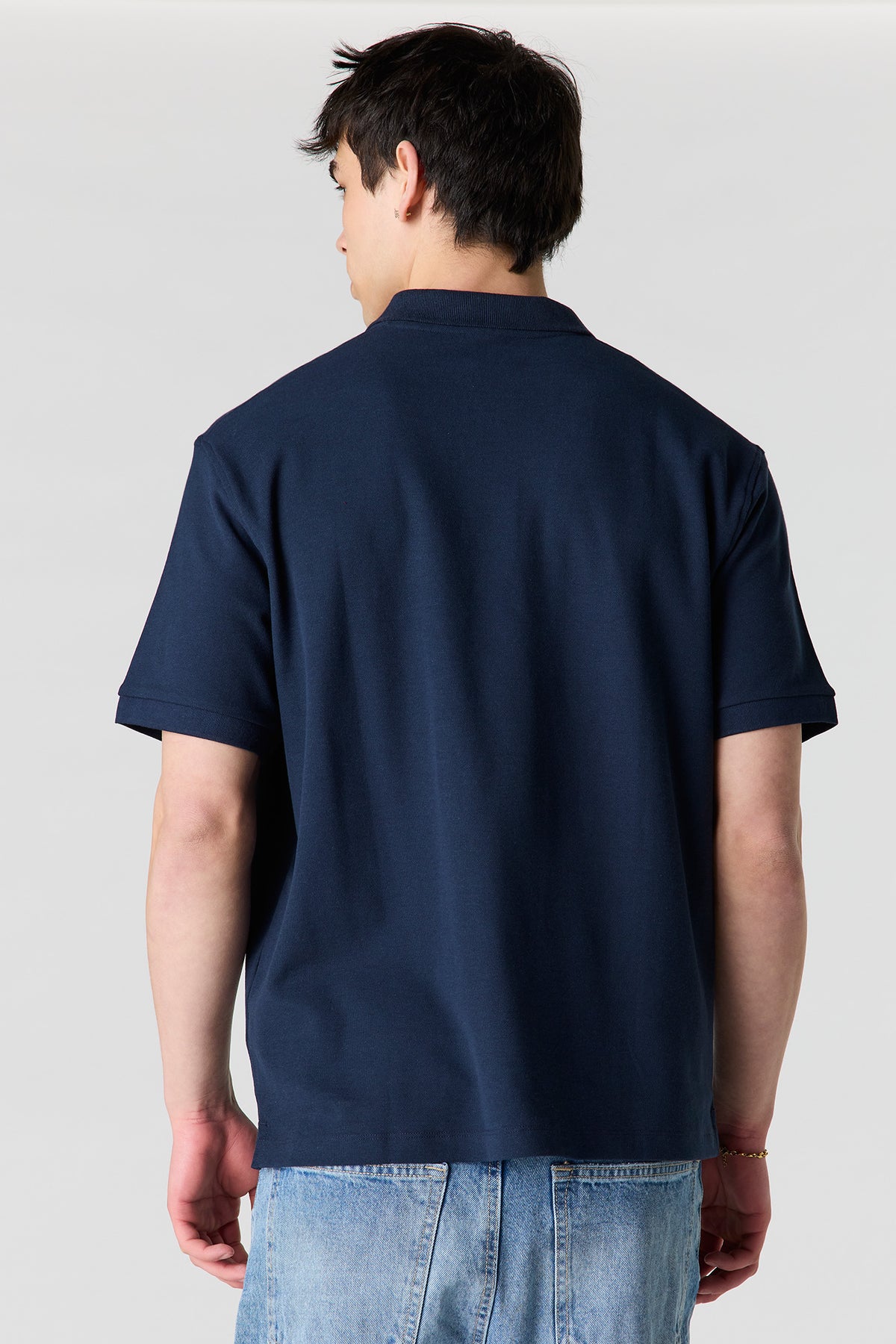 Vue alternative 2. Polo uni