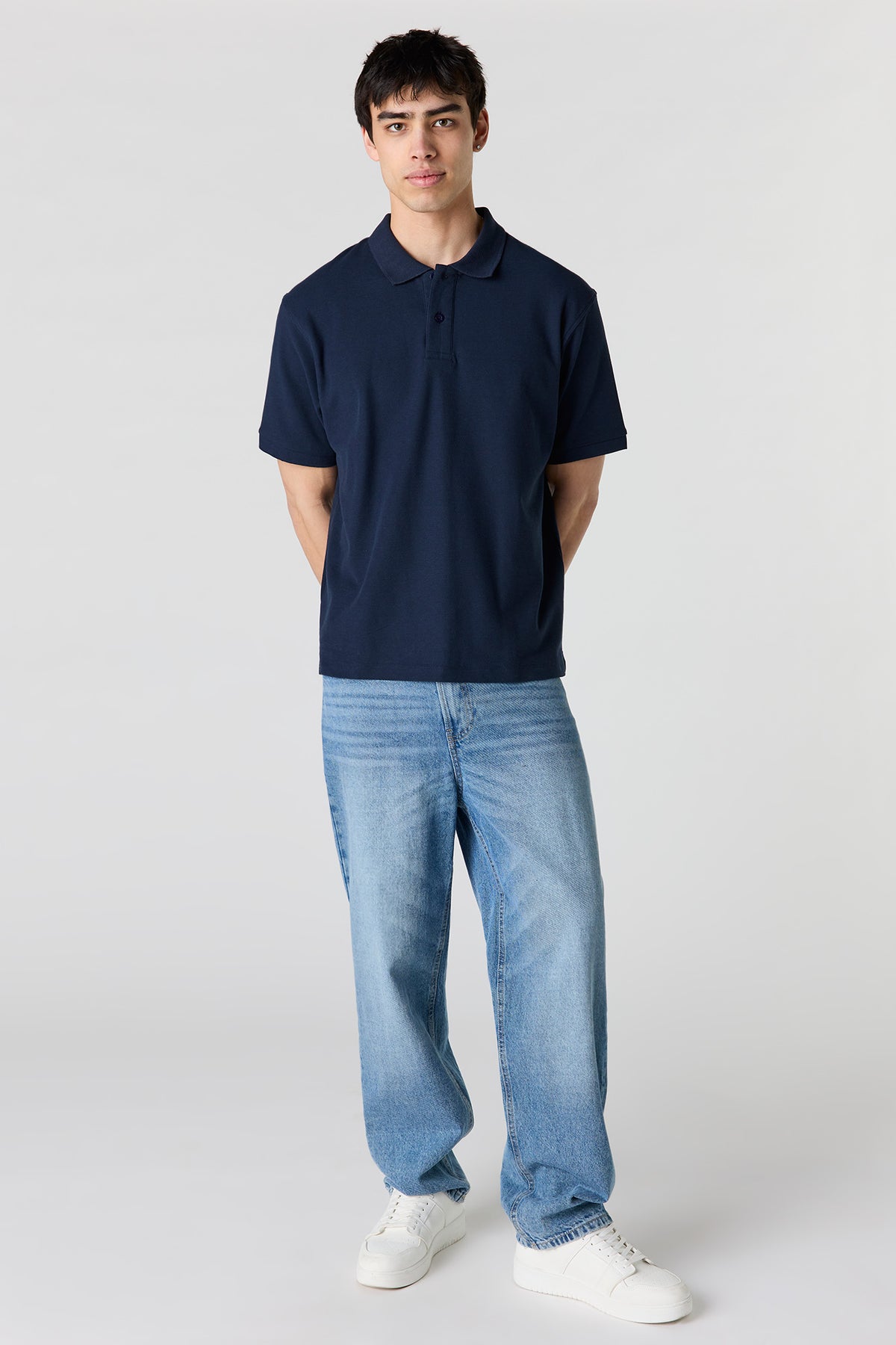 Vue alternative 3. Polo uni