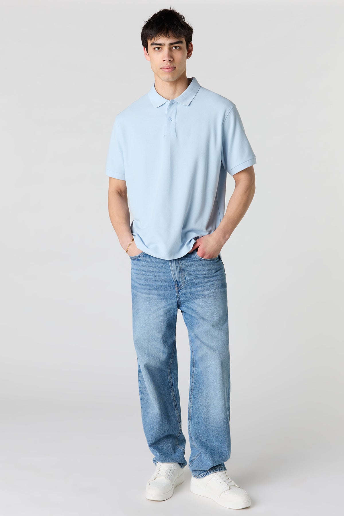 Vue alternative 3. Polo uni