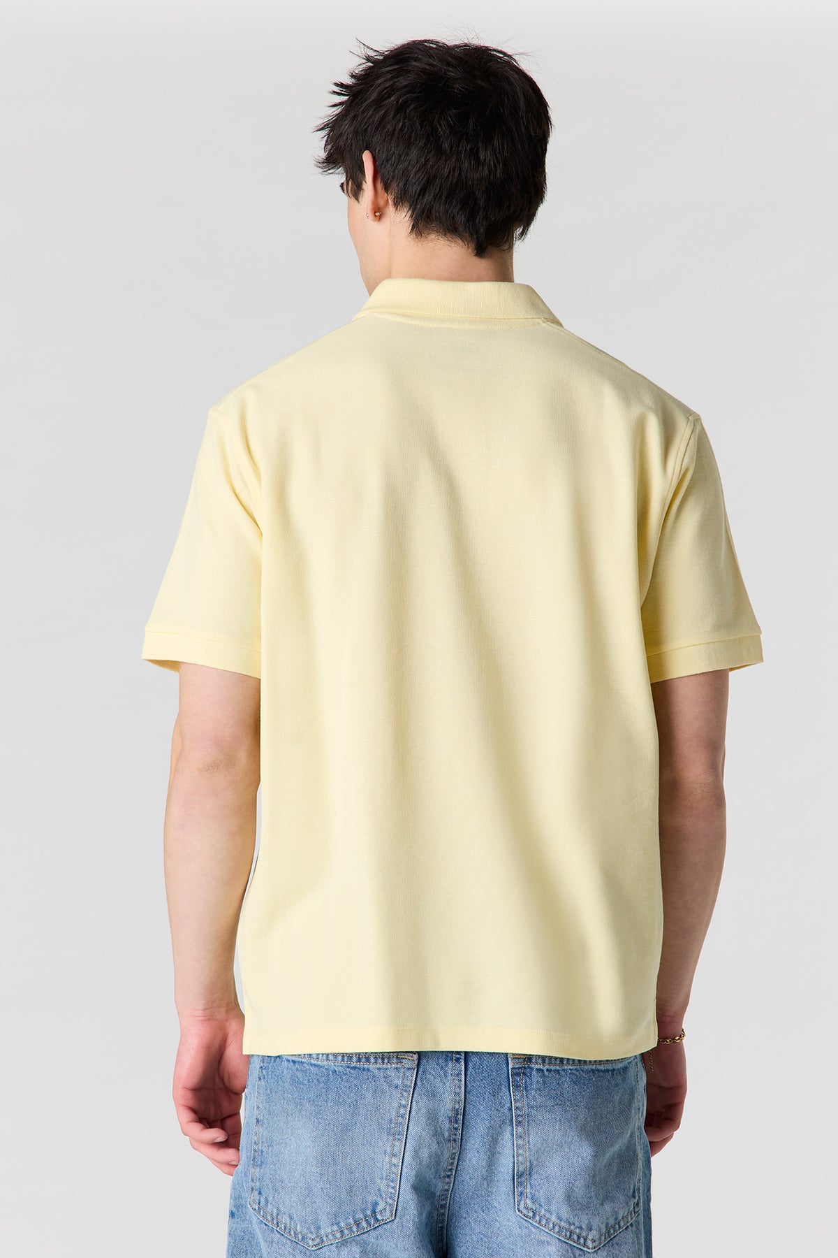 Vue alternative 2. Polo uni